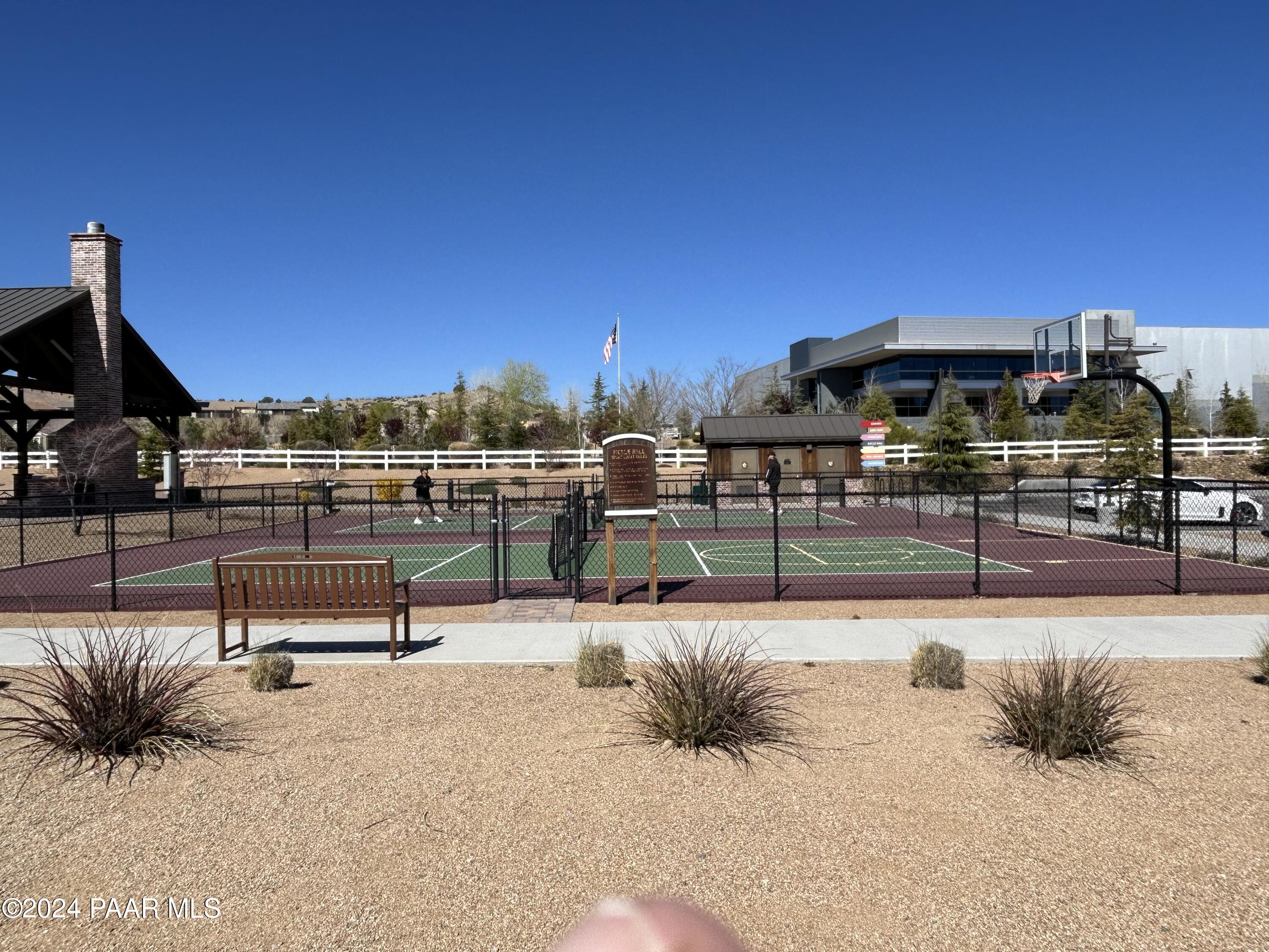 5349 Autumn Leaf Lane