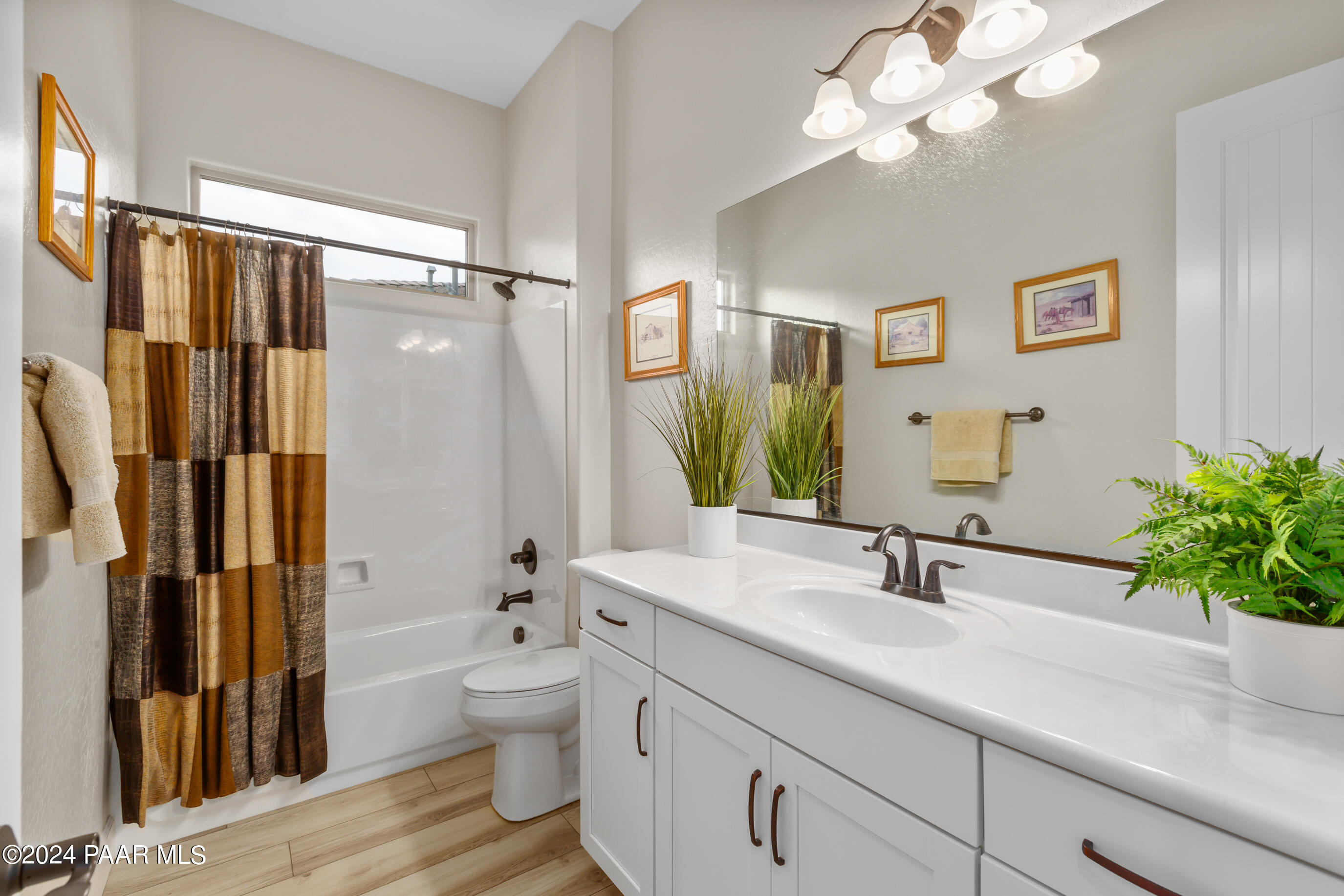 5349 Autumn Leaf Lane