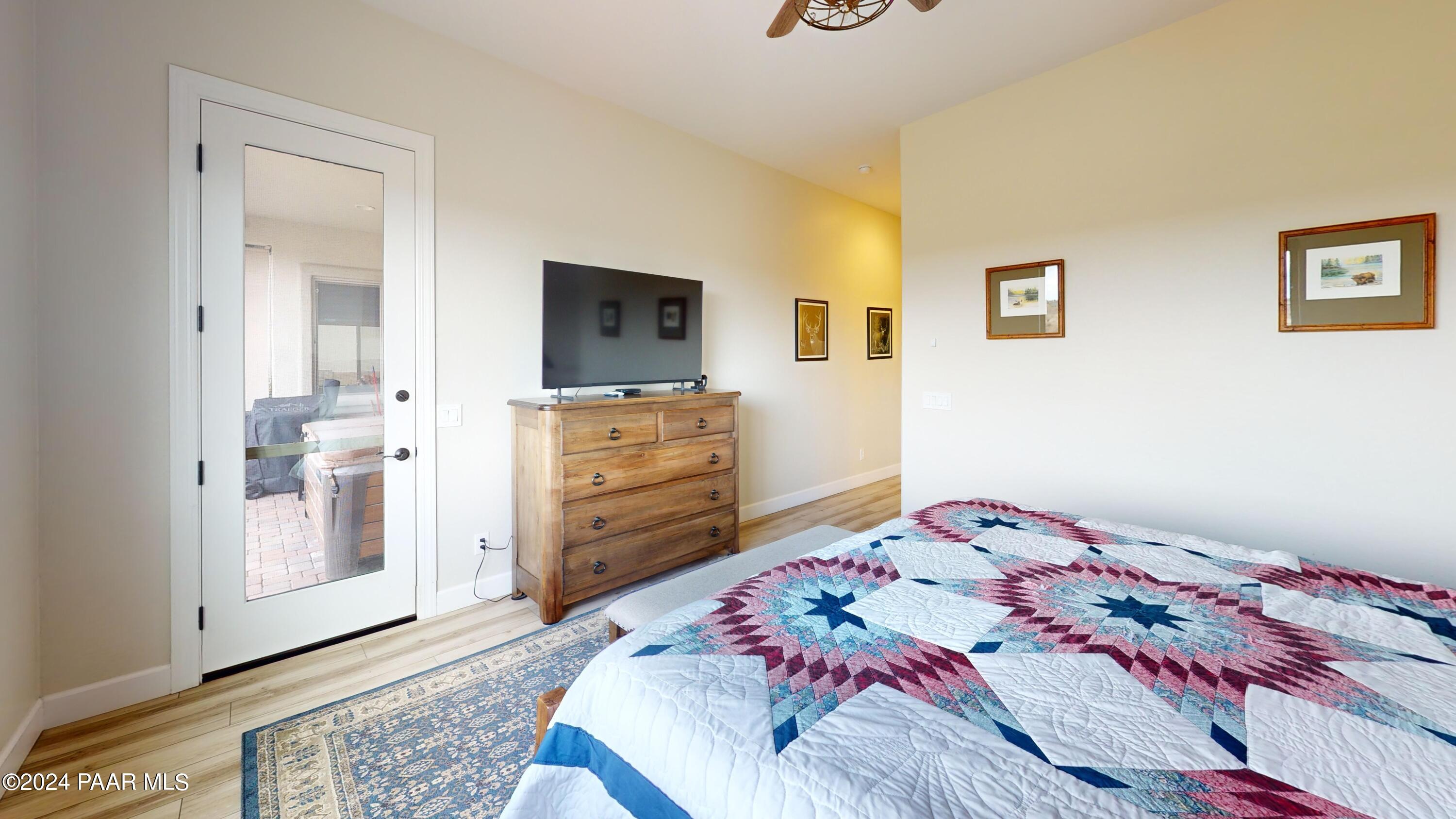 5349 Autumn Leaf Lane