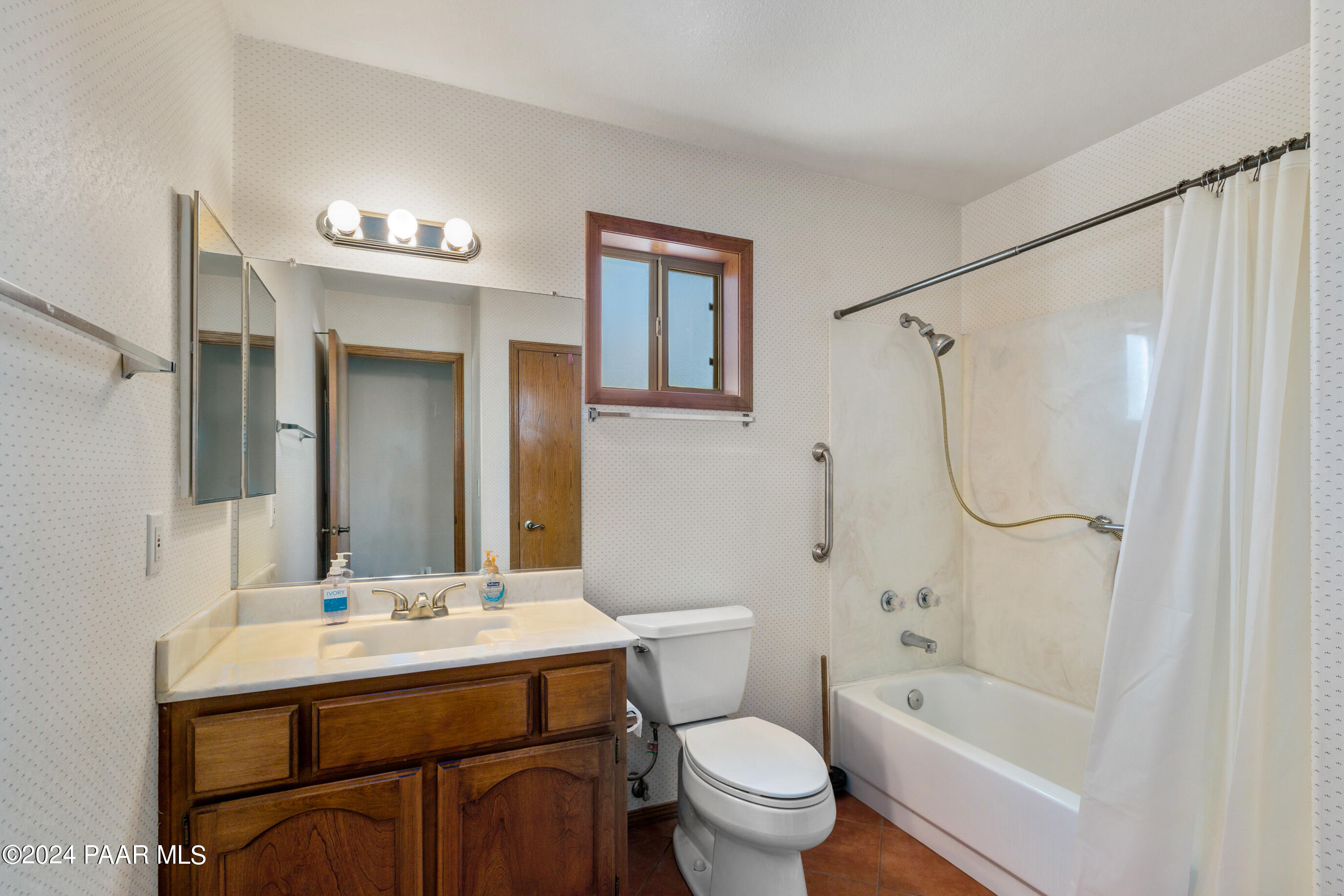 5440 N Mesquite Drive