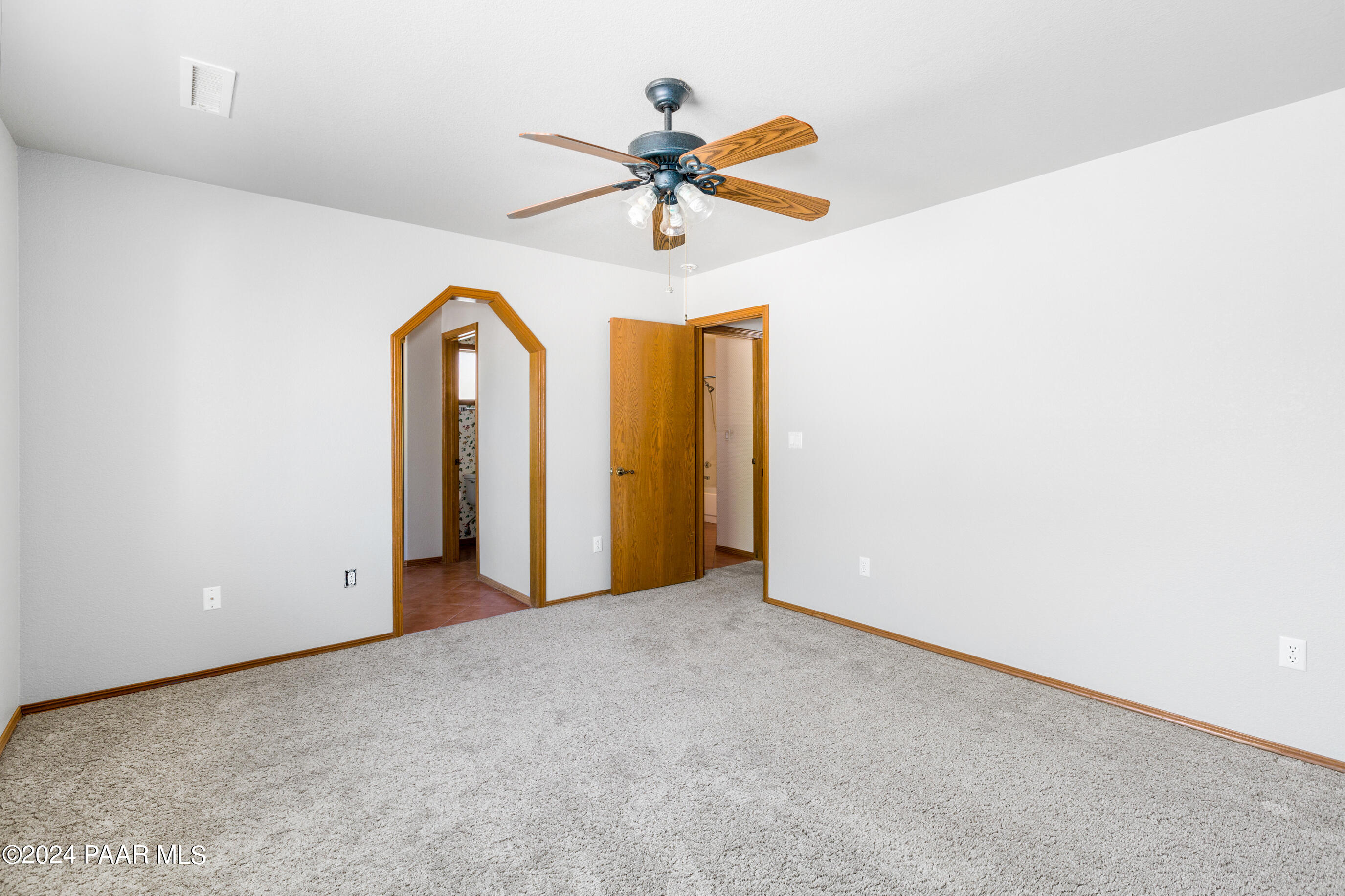 5440 N Mesquite Drive