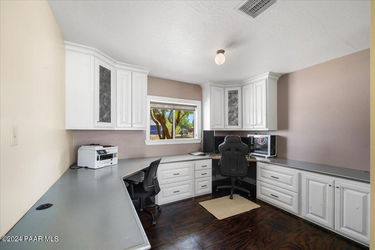 1267 Sierra Vista Drive