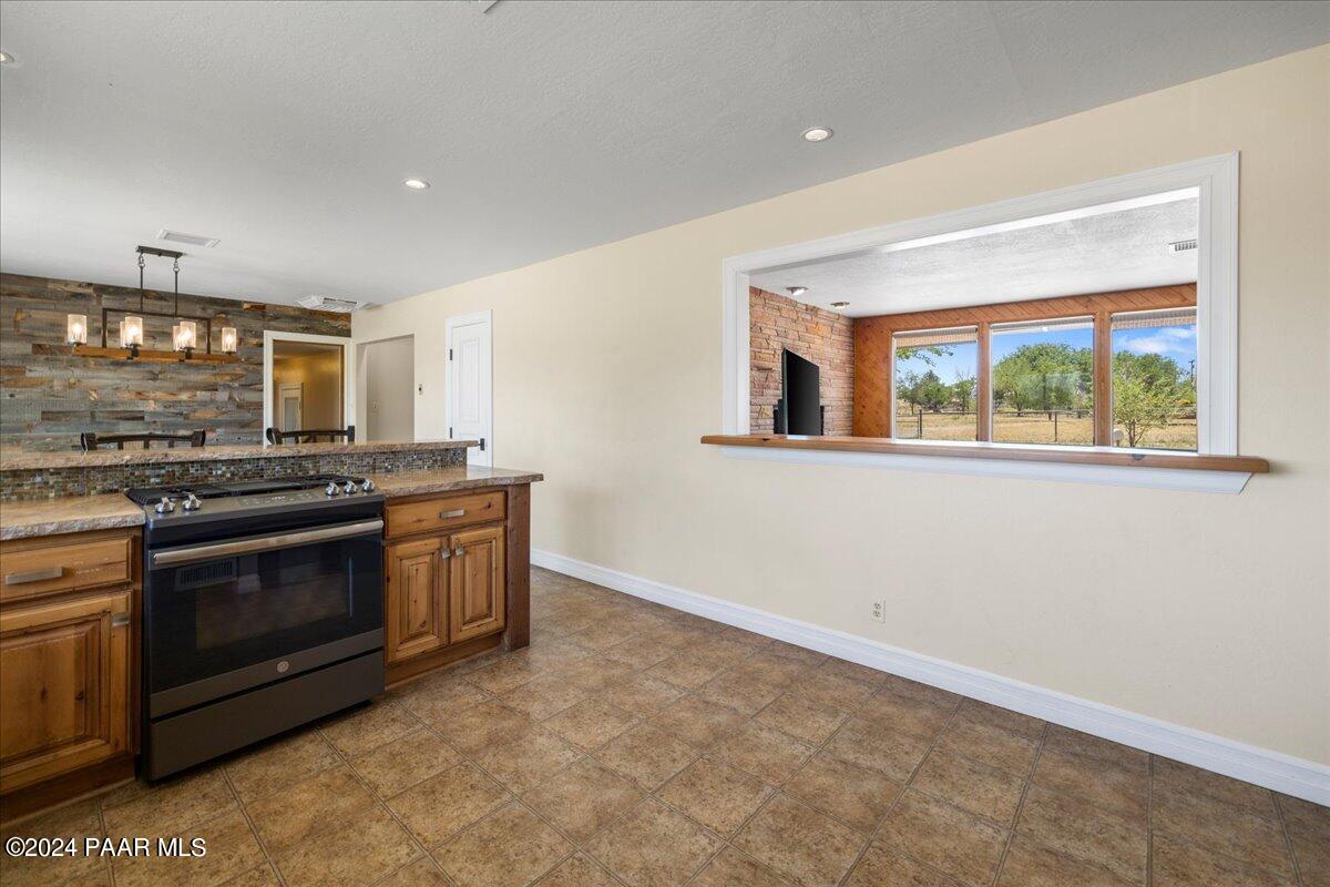 1267 Sierra Vista Drive