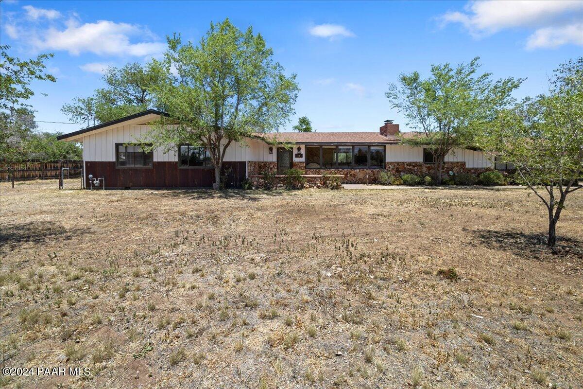 1267 Sierra Vista Drive