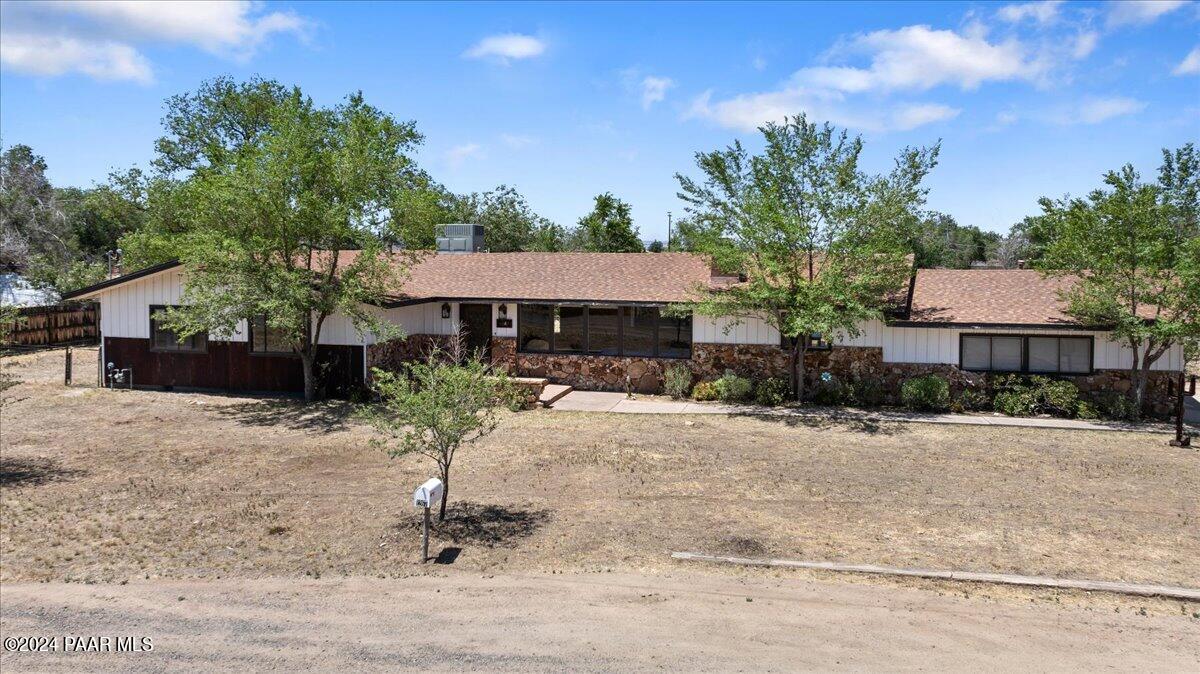 1267 Sierra Vista Drive