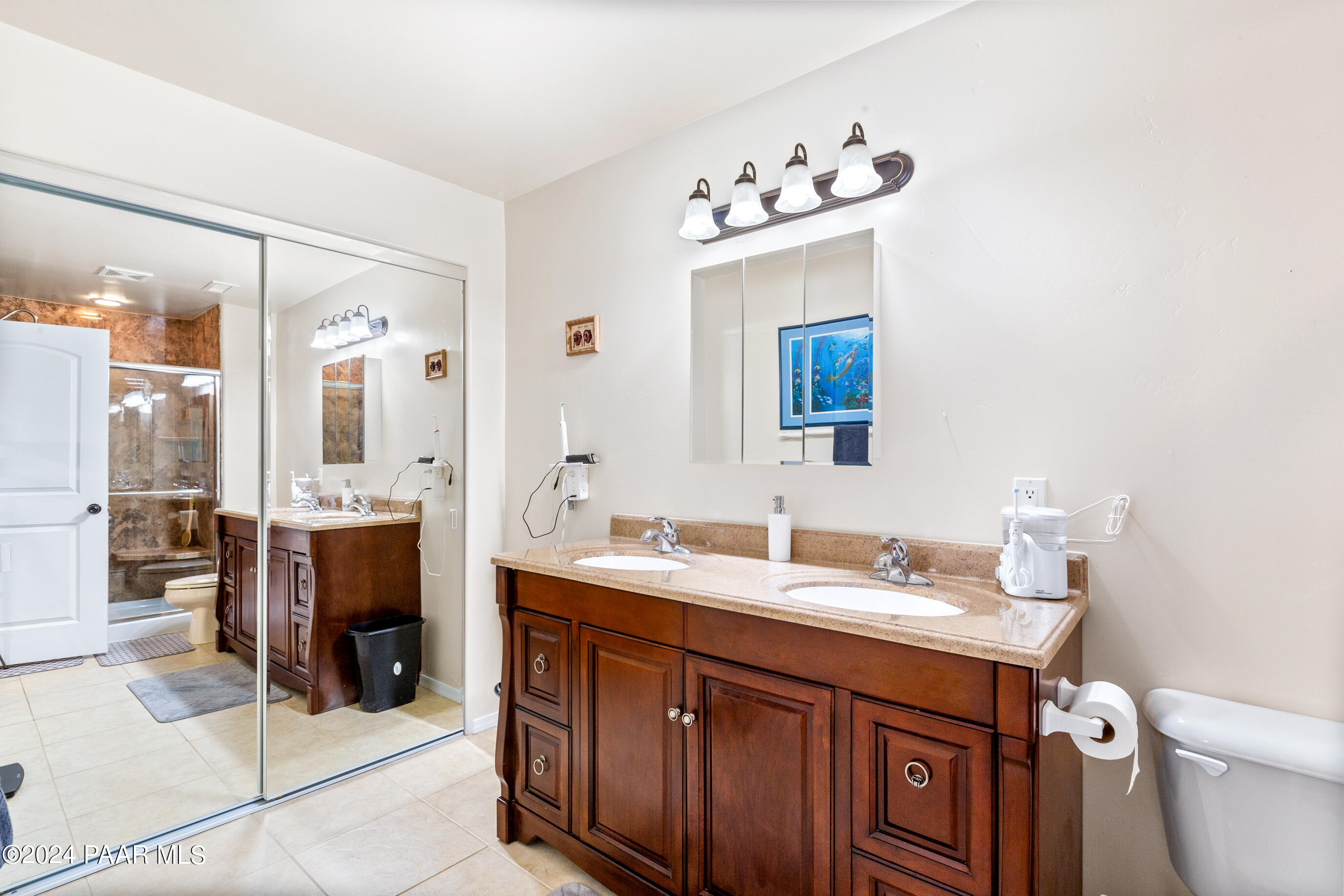 5080 N Roadrunner Drive