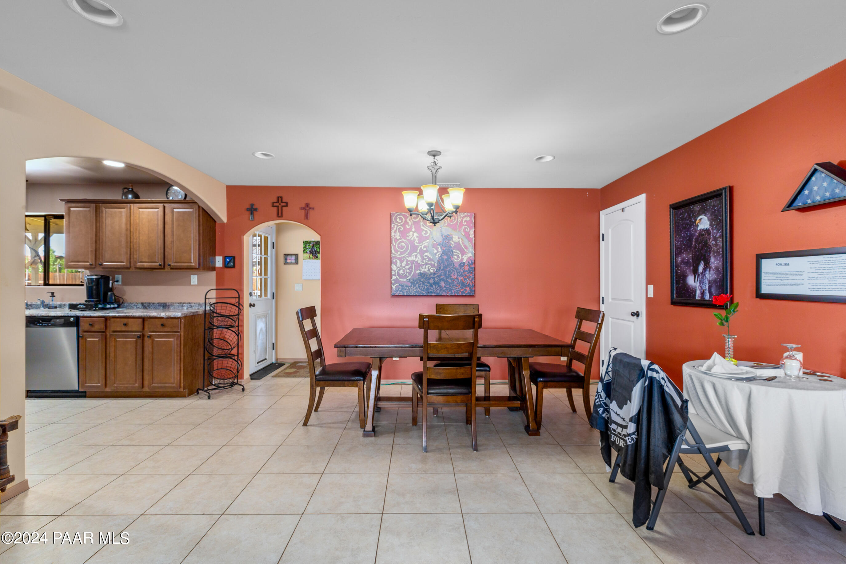 5080 N Roadrunner Drive