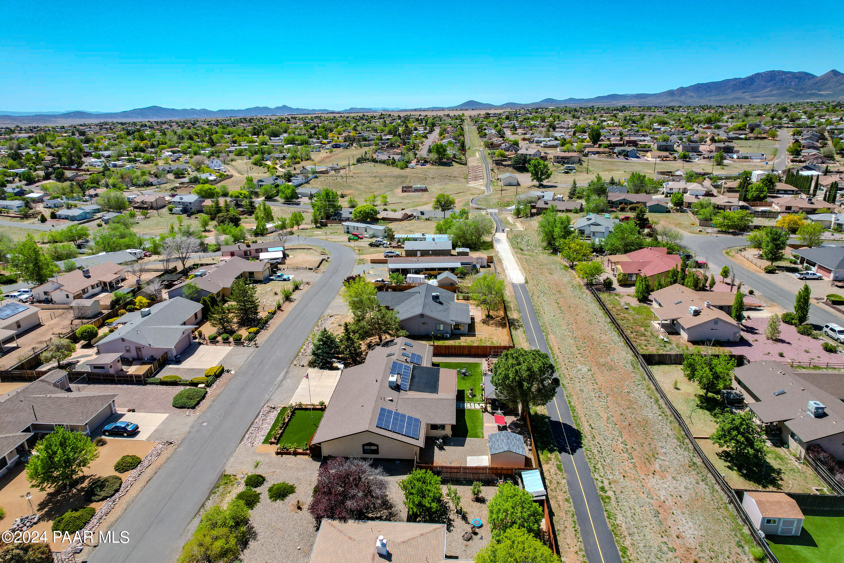 5080 N Roadrunner Drive