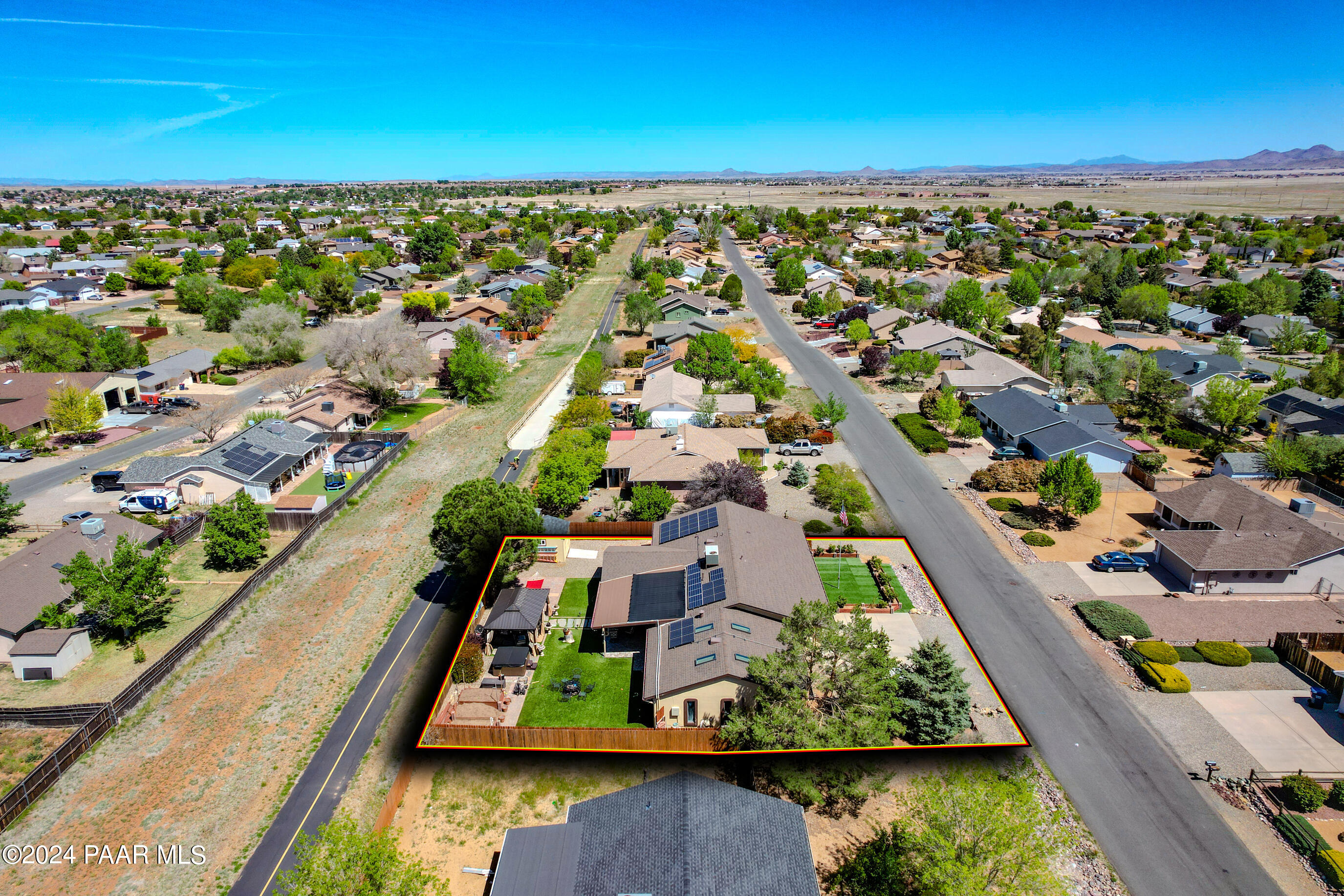 5080 N Roadrunner Drive