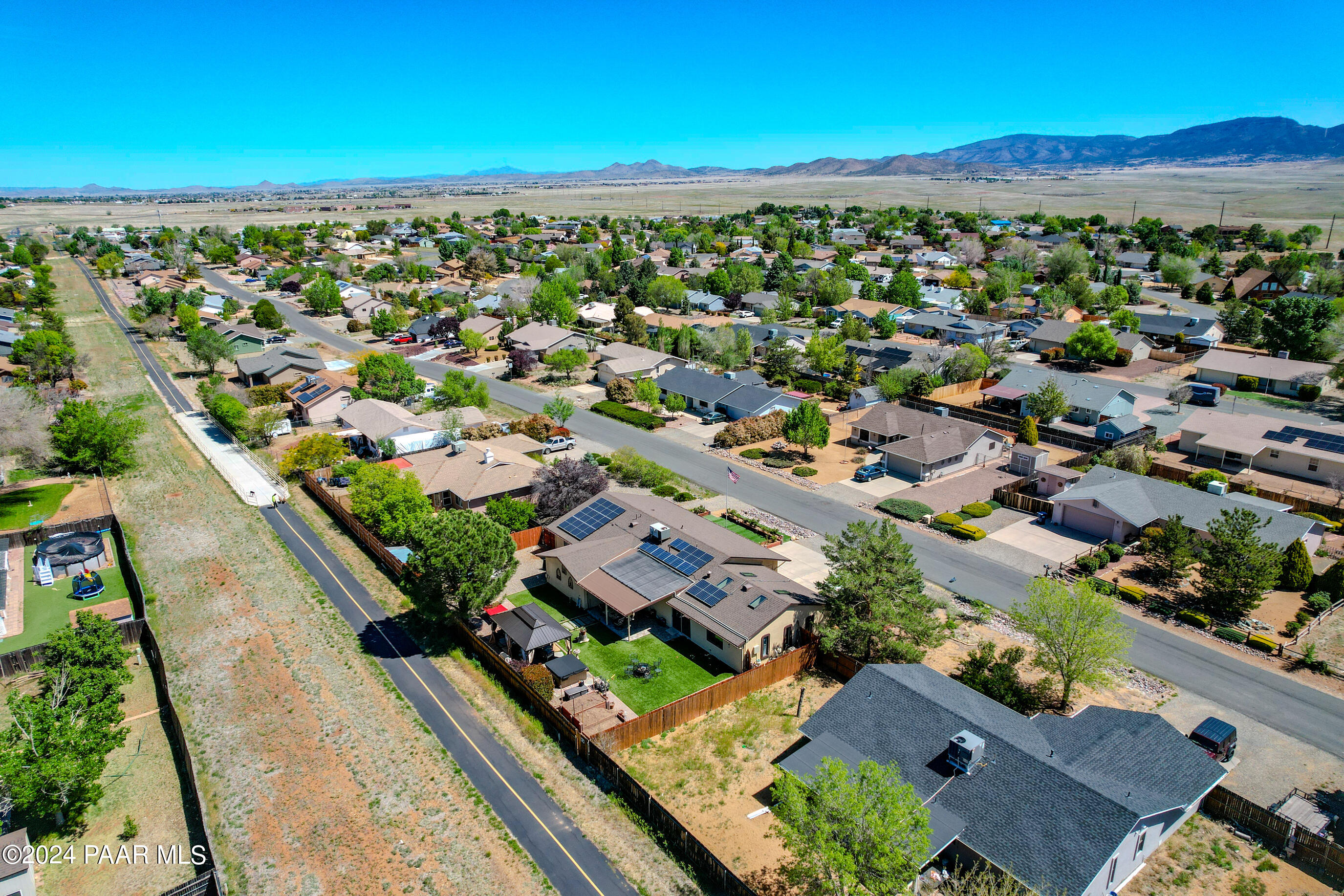 5080 N Roadrunner Drive