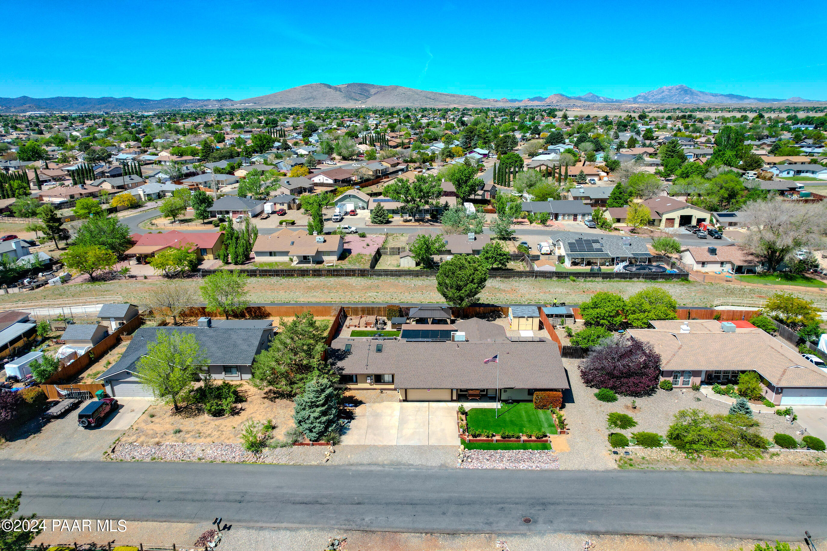 5080 N Roadrunner Drive