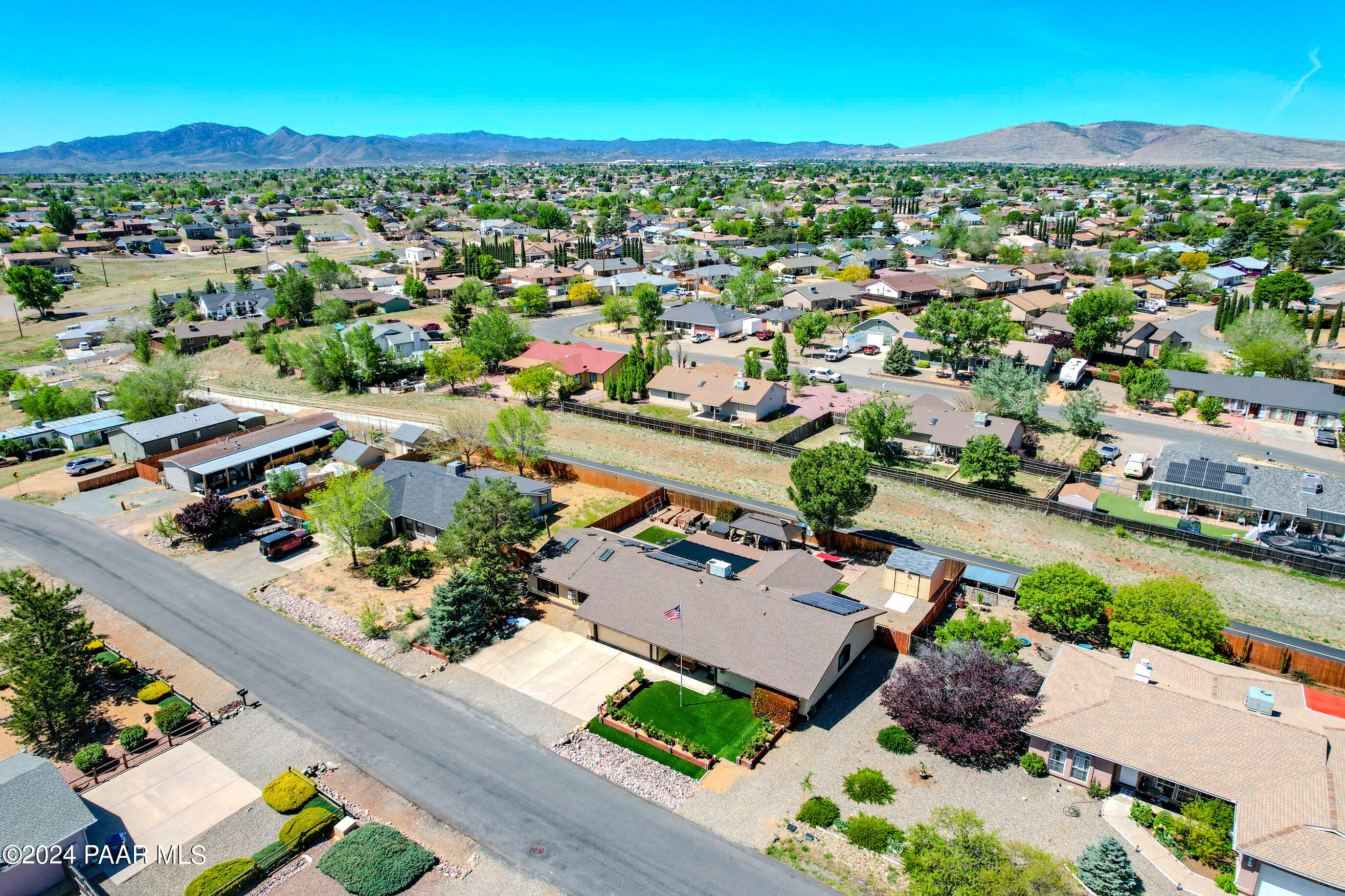 5080 N Roadrunner Drive