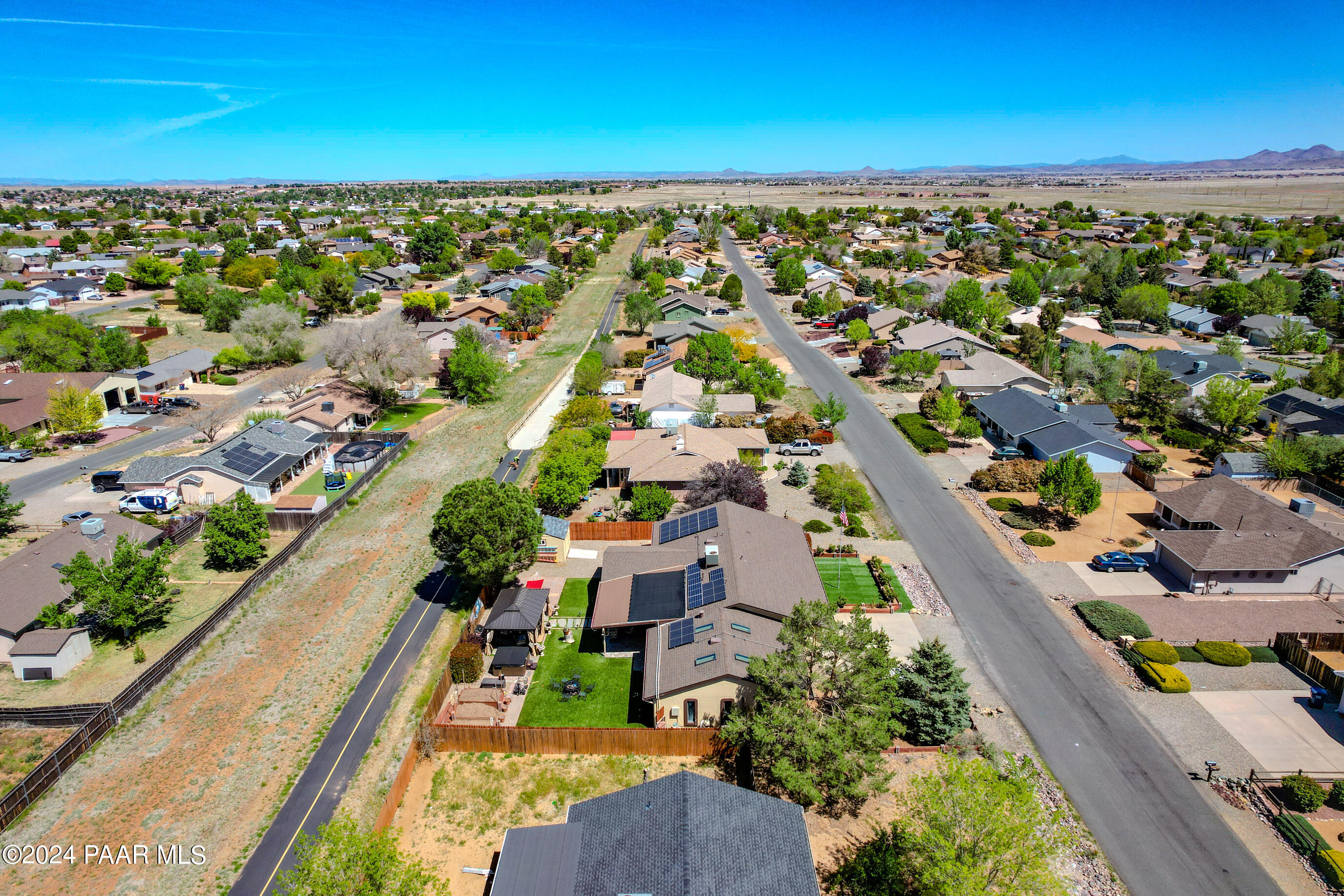 5080 N Roadrunner Drive