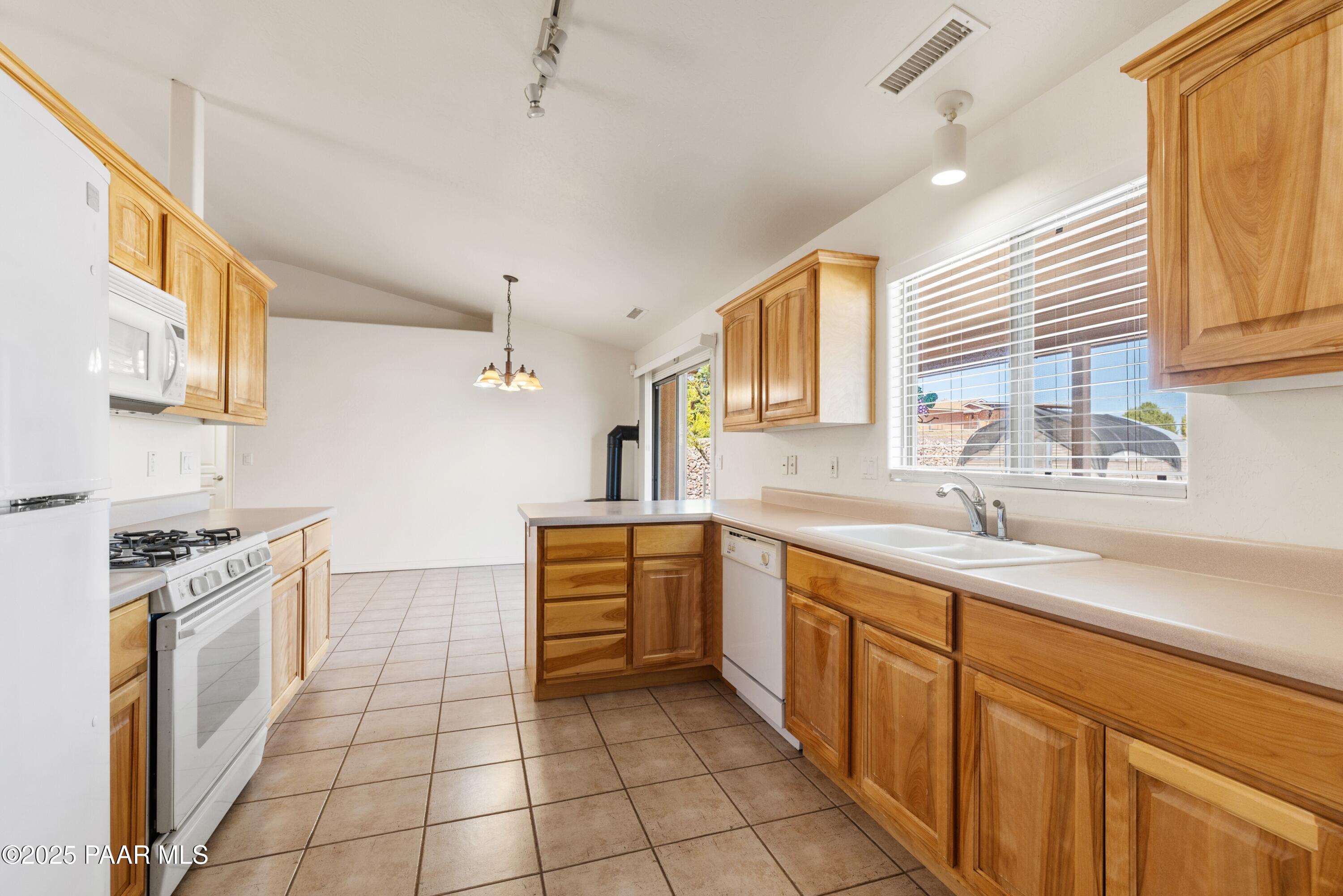 2600 W Gambels Ridge Drive