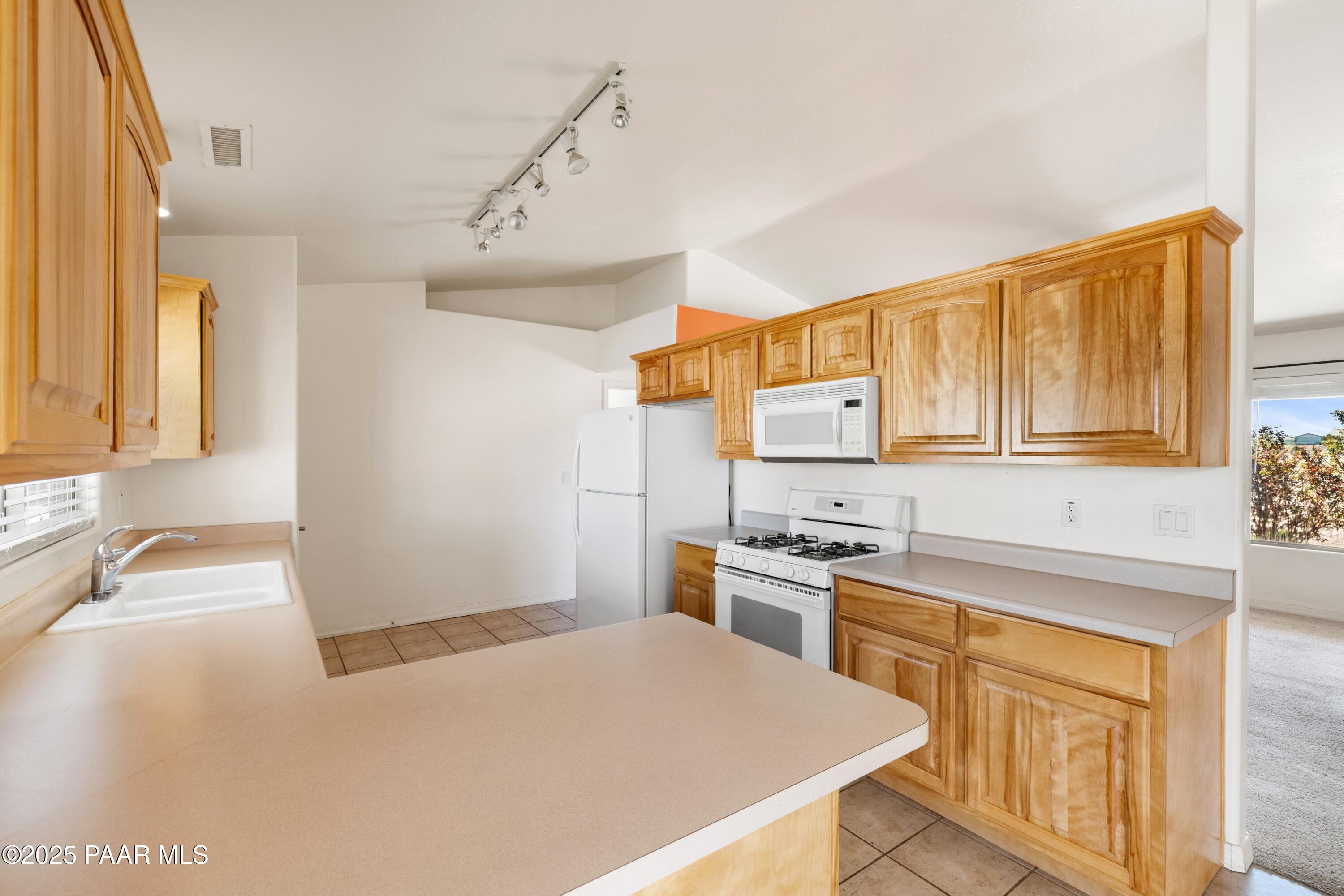 2600 W Gambels Ridge Drive