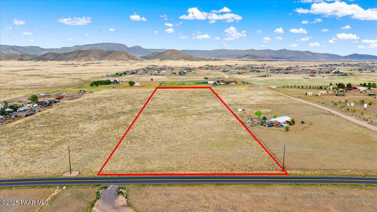 8855 N Coyote Springs