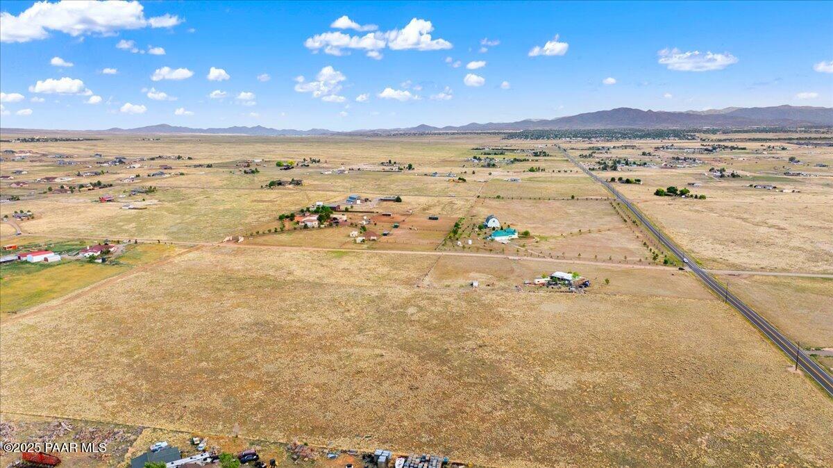 8855 N Coyote Springs