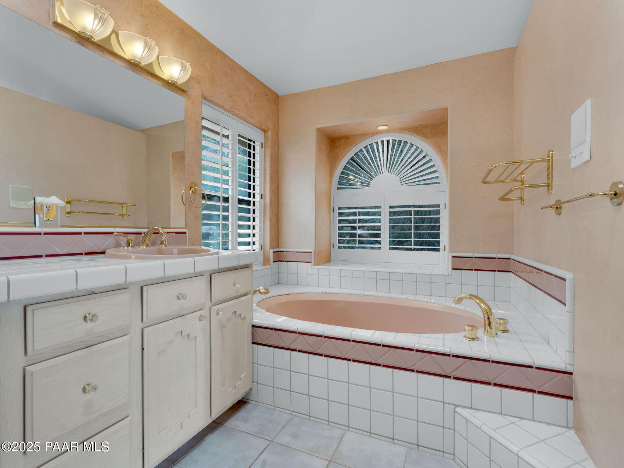 3160 Rainbow Ridge Drive