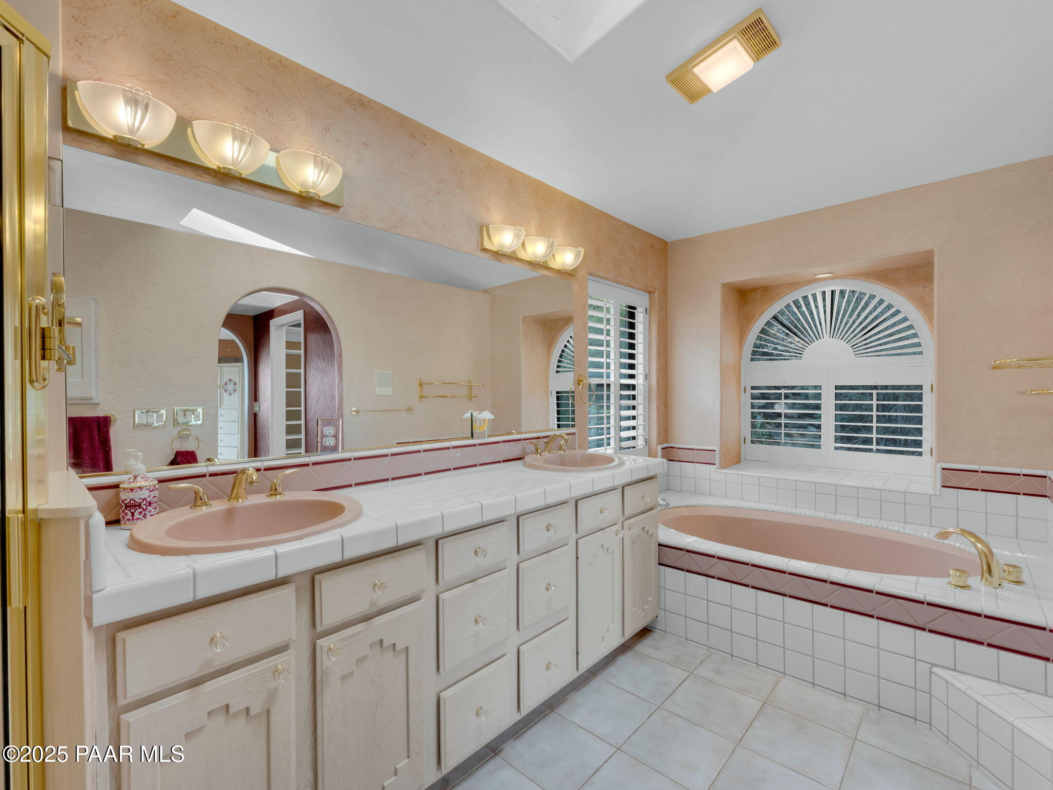 3160 Rainbow Ridge Drive