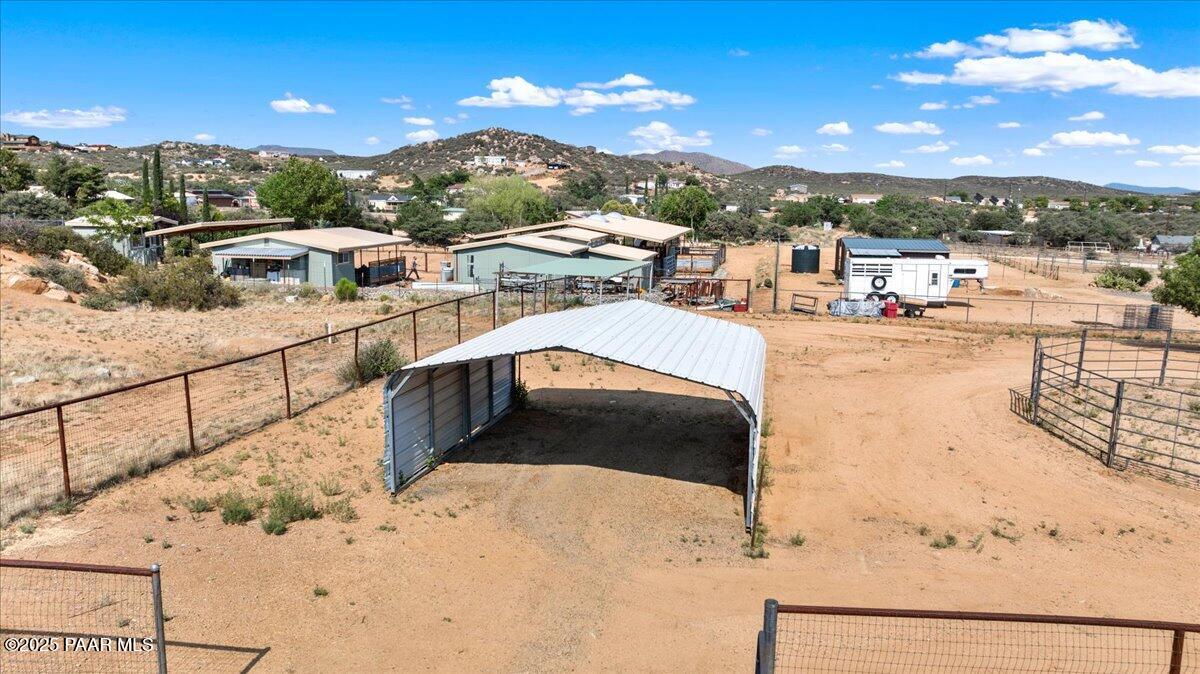 325 N Old Coach Trail