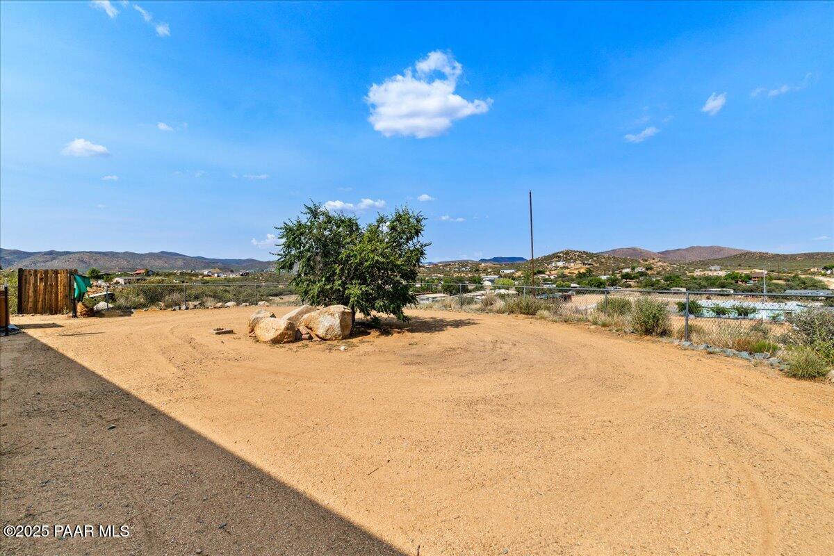 325 N Old Coach Trail