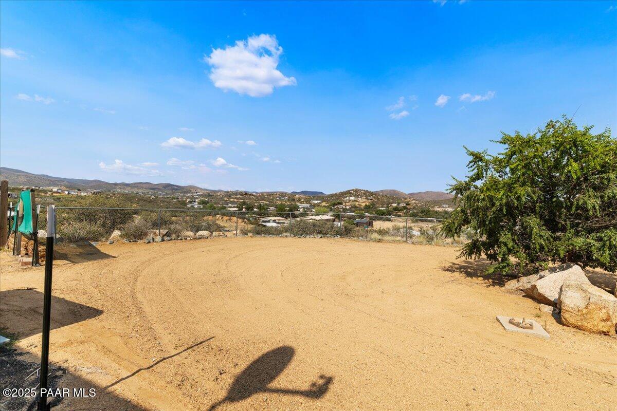 325 N Old Coach Trail