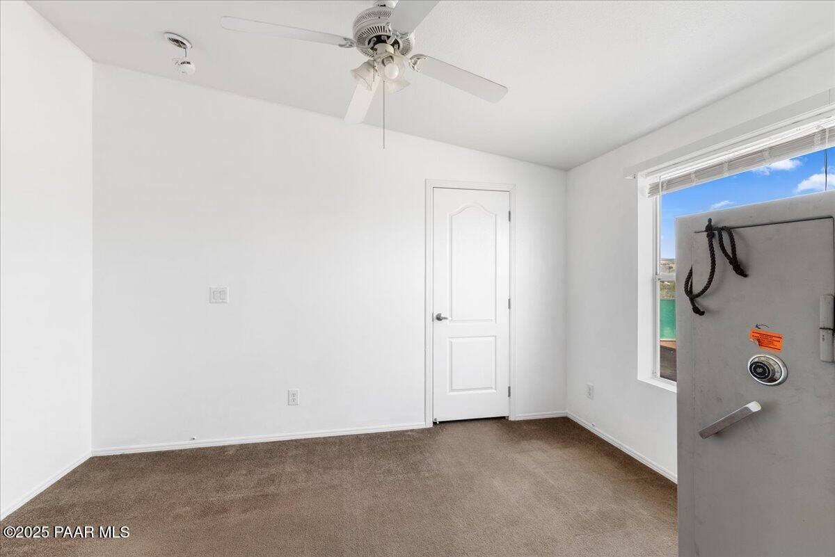 325 N Old Coach Trail