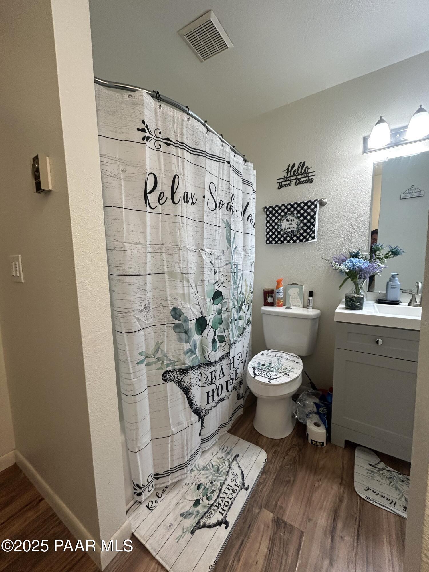 1639 Canada Crescent