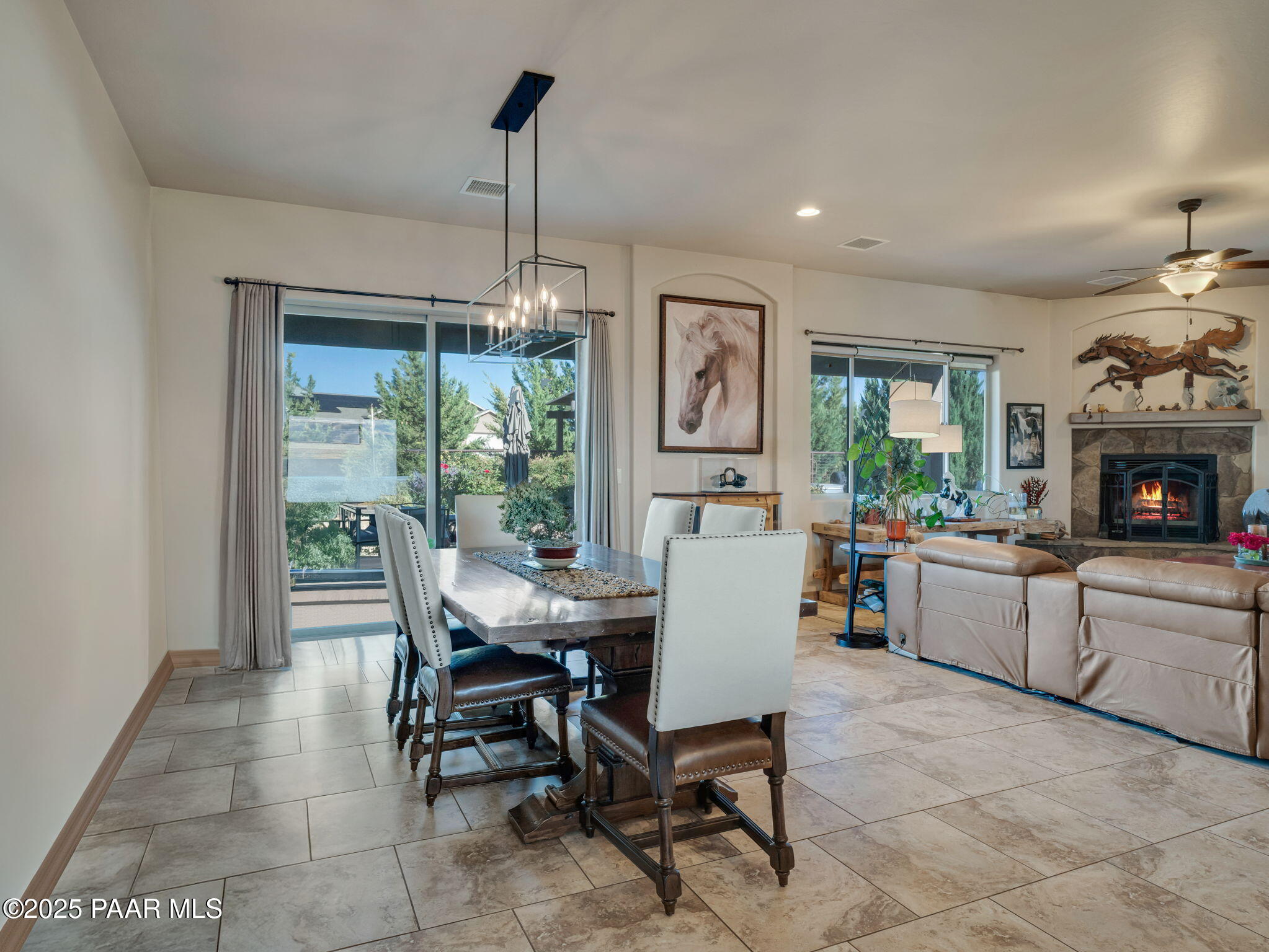 8833 N Grass Valley Lane