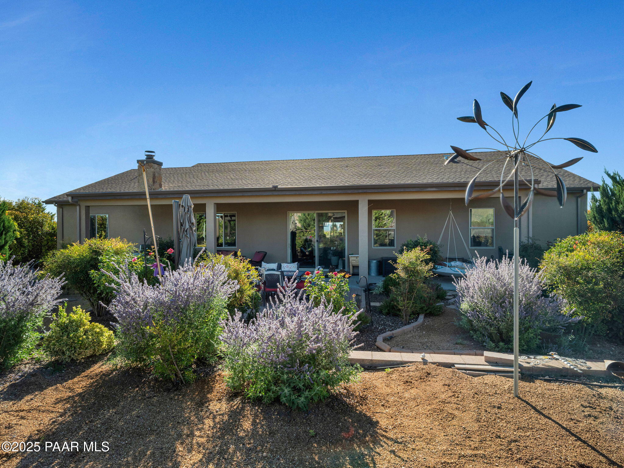 8833 N Grass Valley Lane