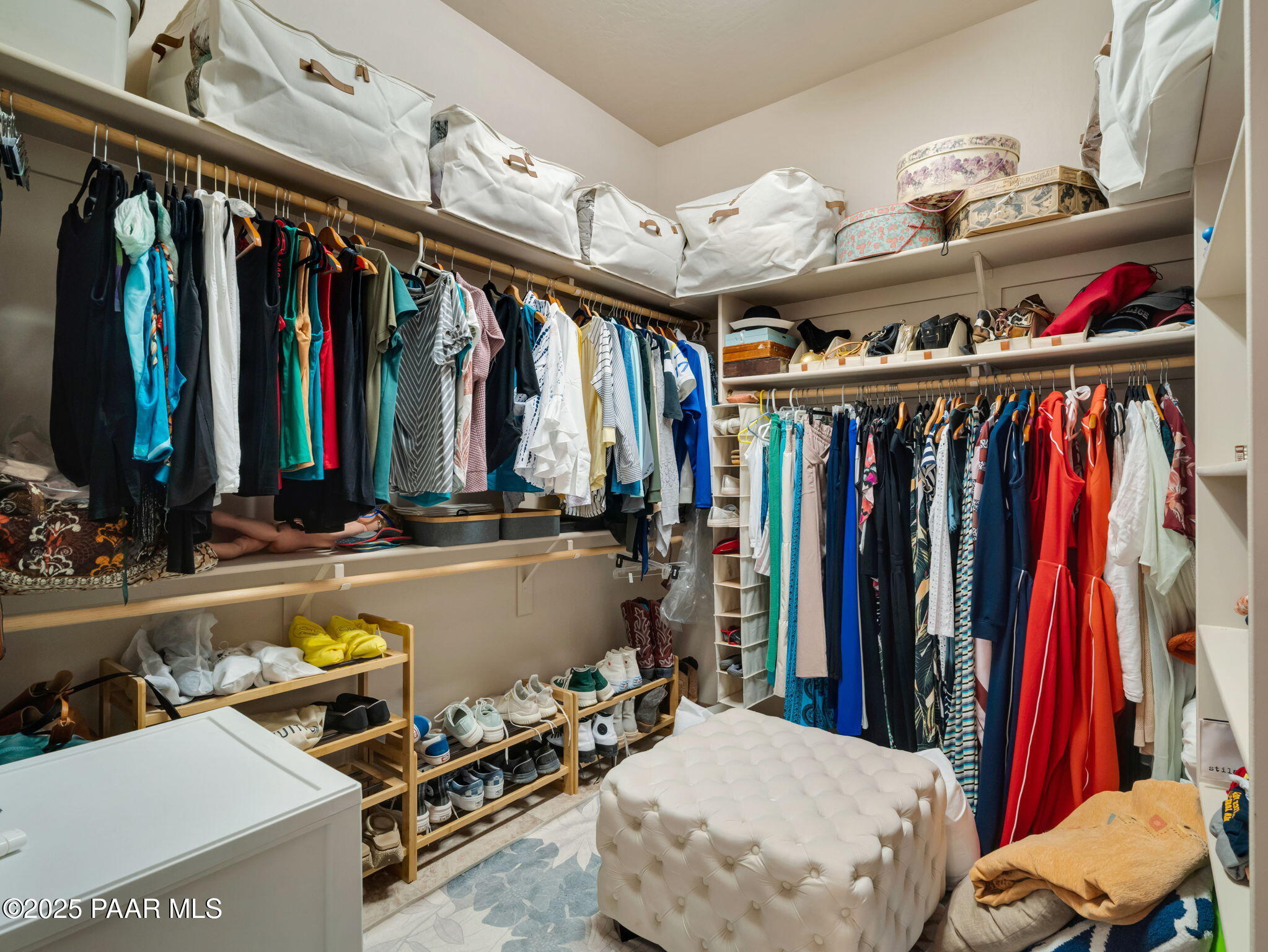 8833 N Grass Valley Lane