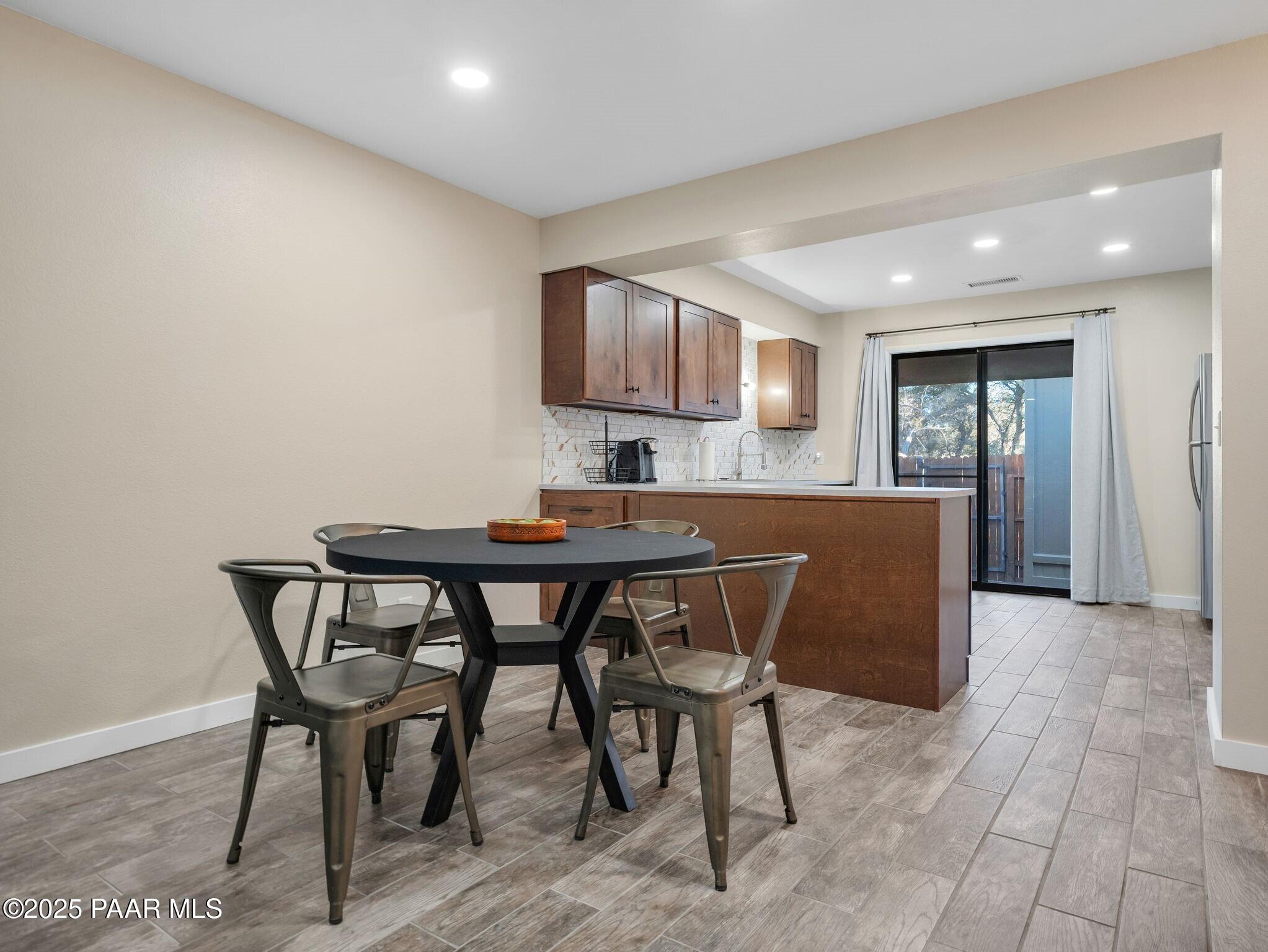 352 Rim Rock Circle Unit: 2