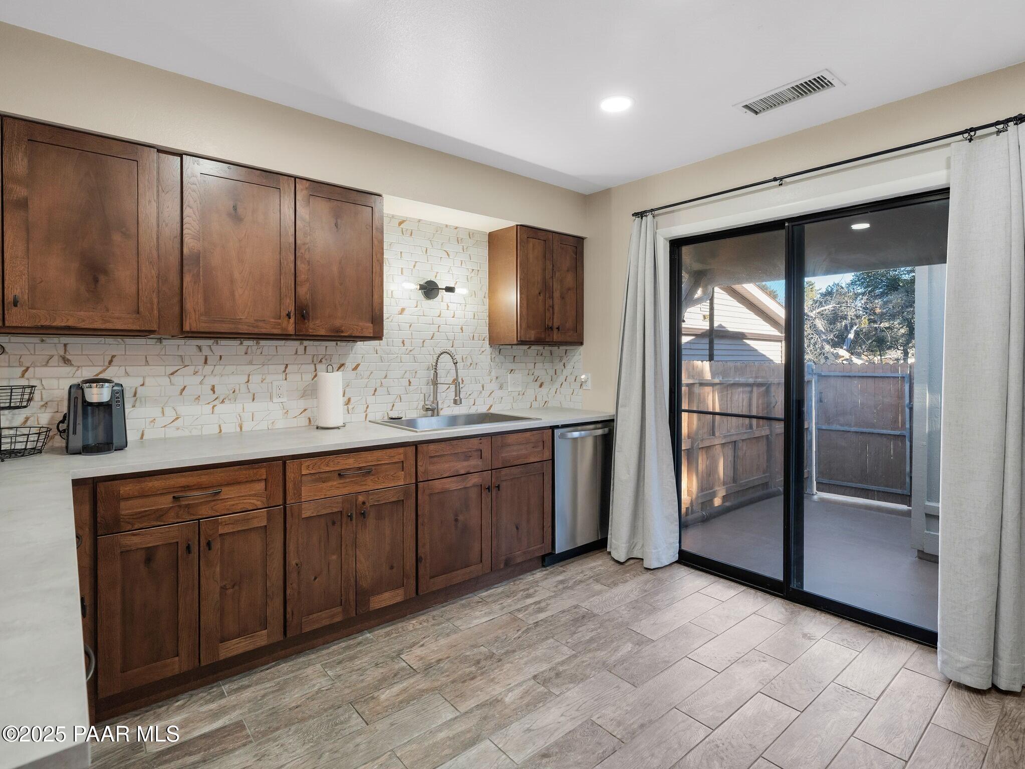 352 Rim Rock Circle Unit: 2