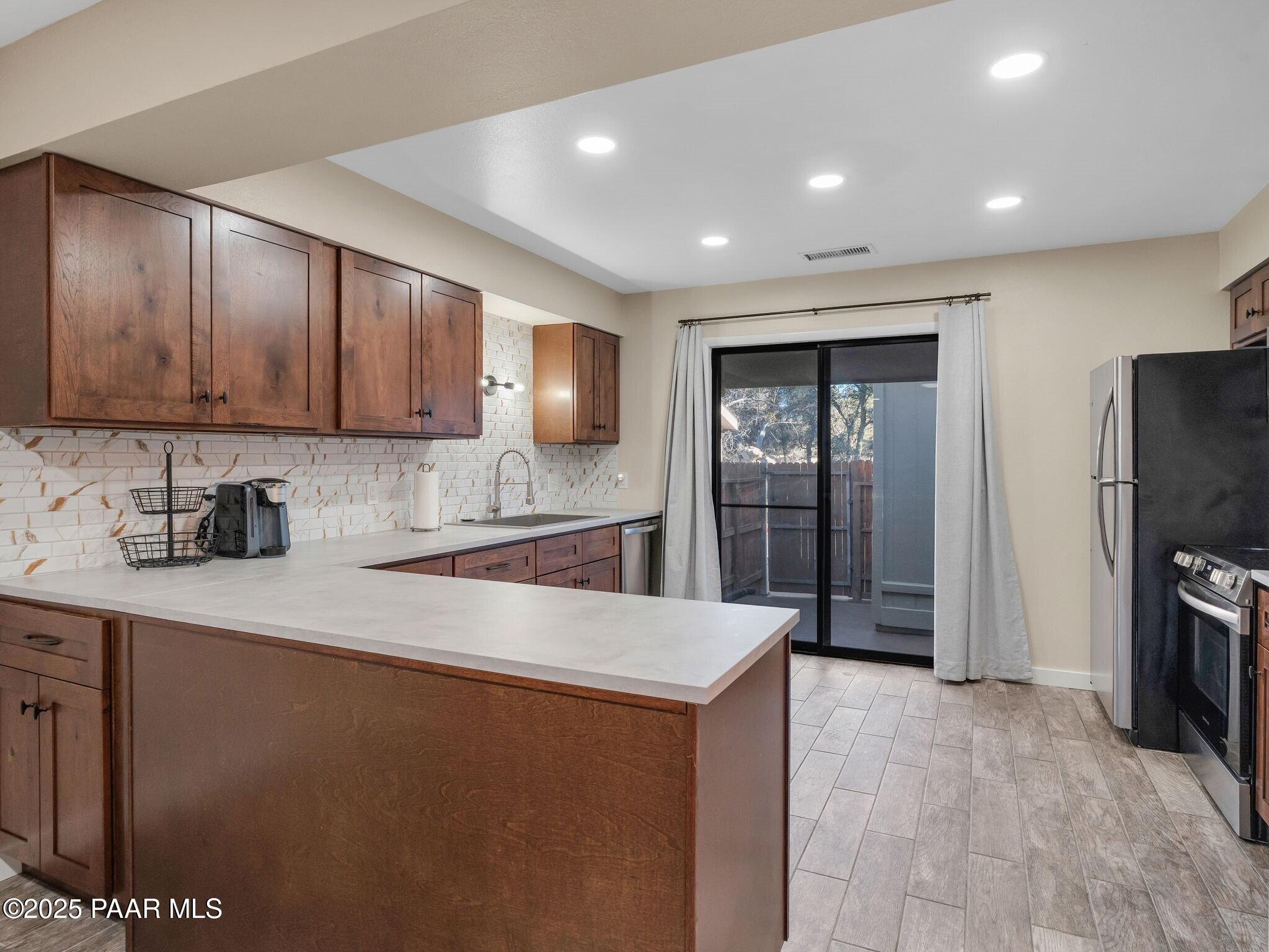 352 Rim Rock Circle Unit: 2