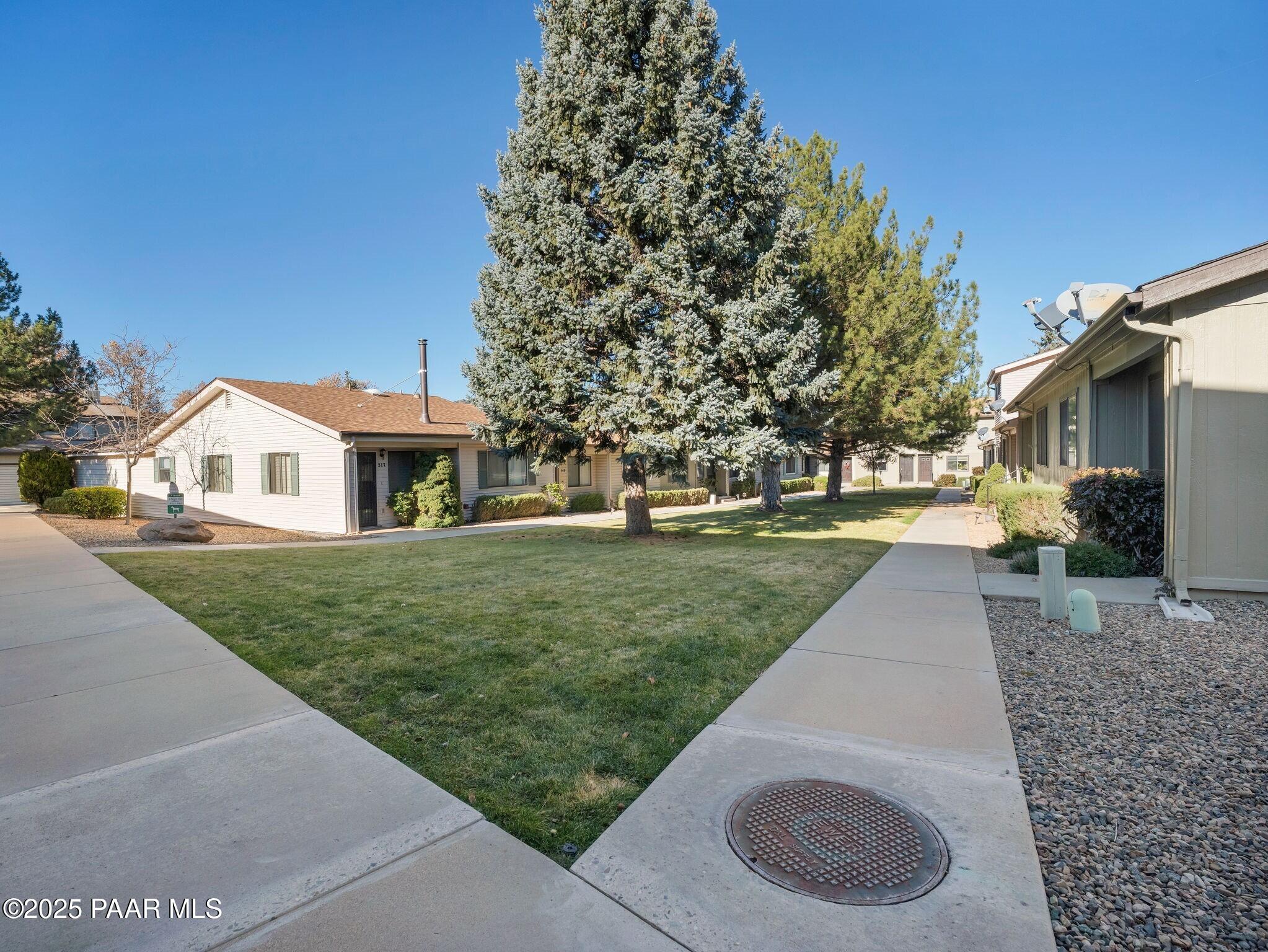 352 Rim Rock Circle Unit: 2