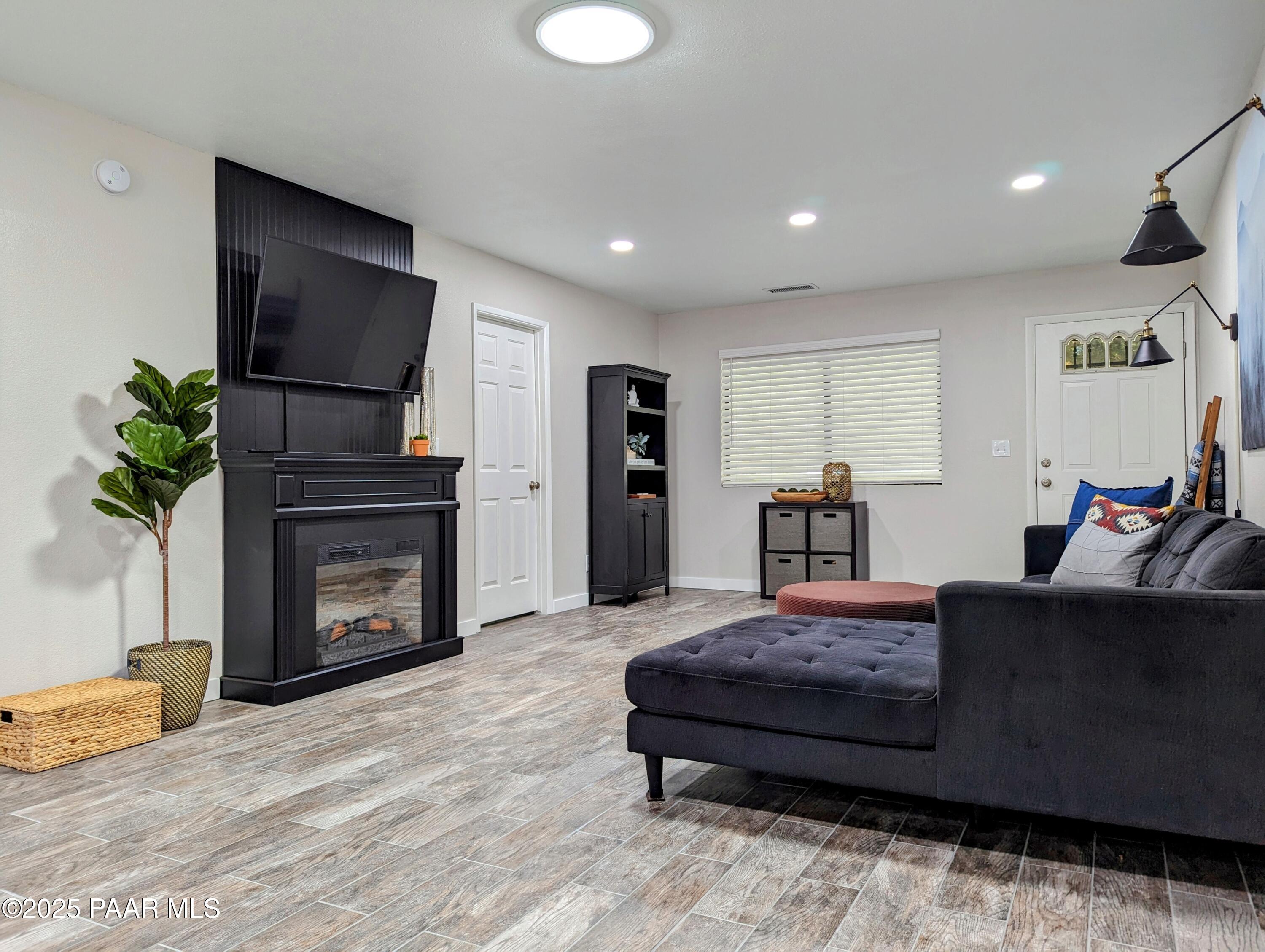 352 Rim Rock Circle Unit: 2