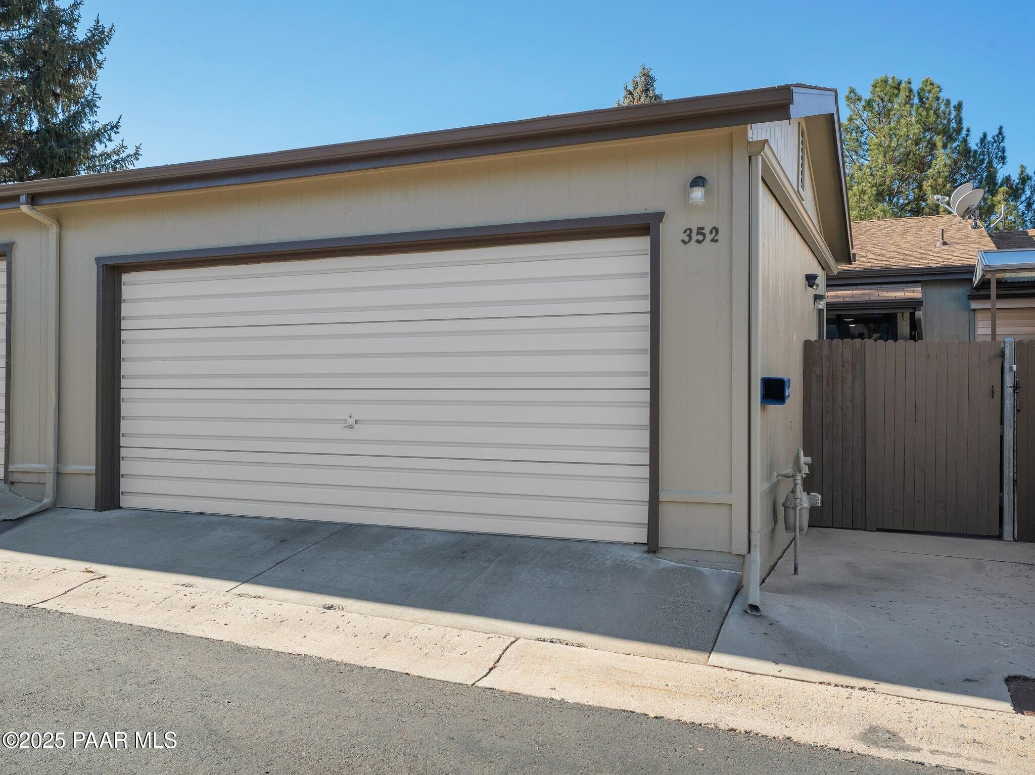 352 Rim Rock Circle Unit: 2