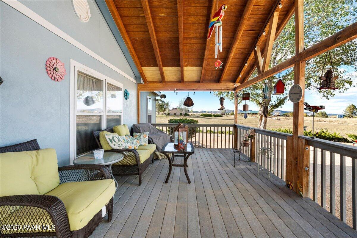 570 S Mustang Valley Drive