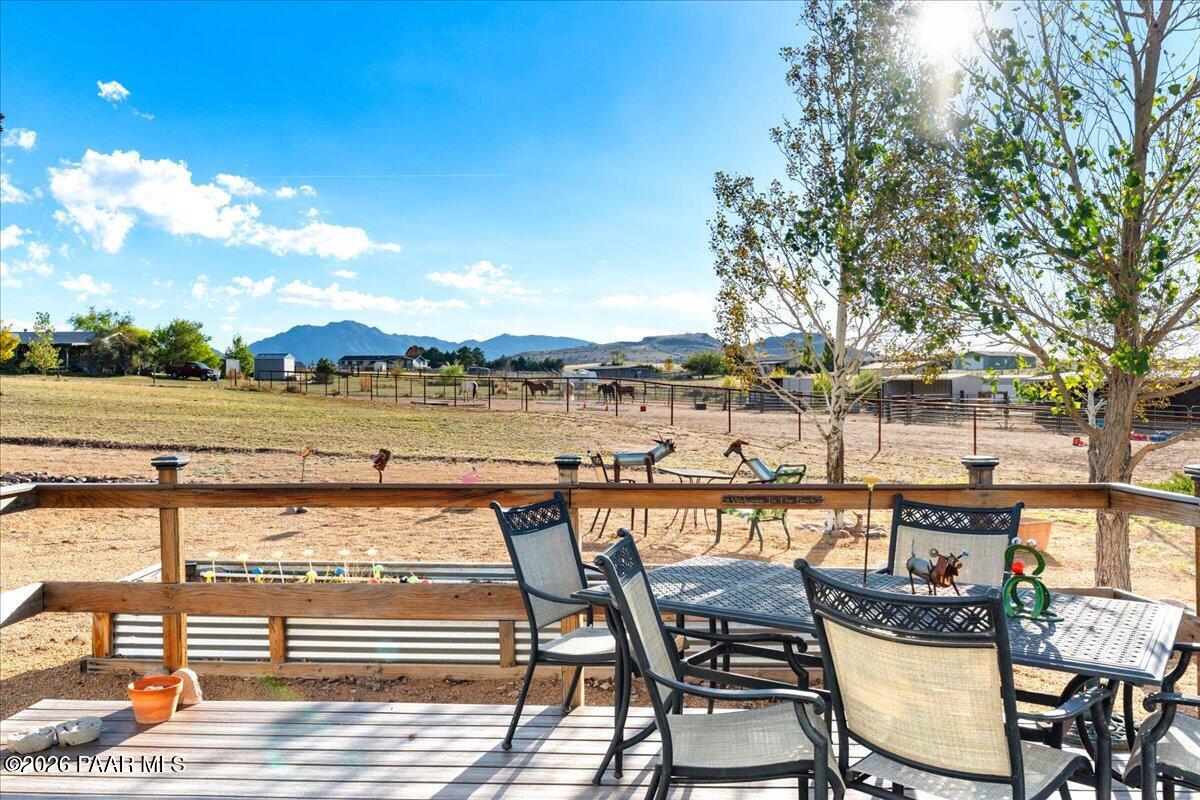 570 S Mustang Valley Drive