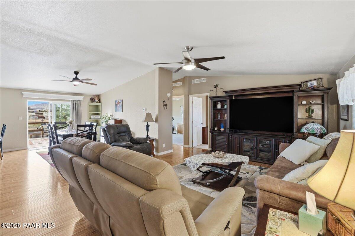 570 S Mustang Valley Drive