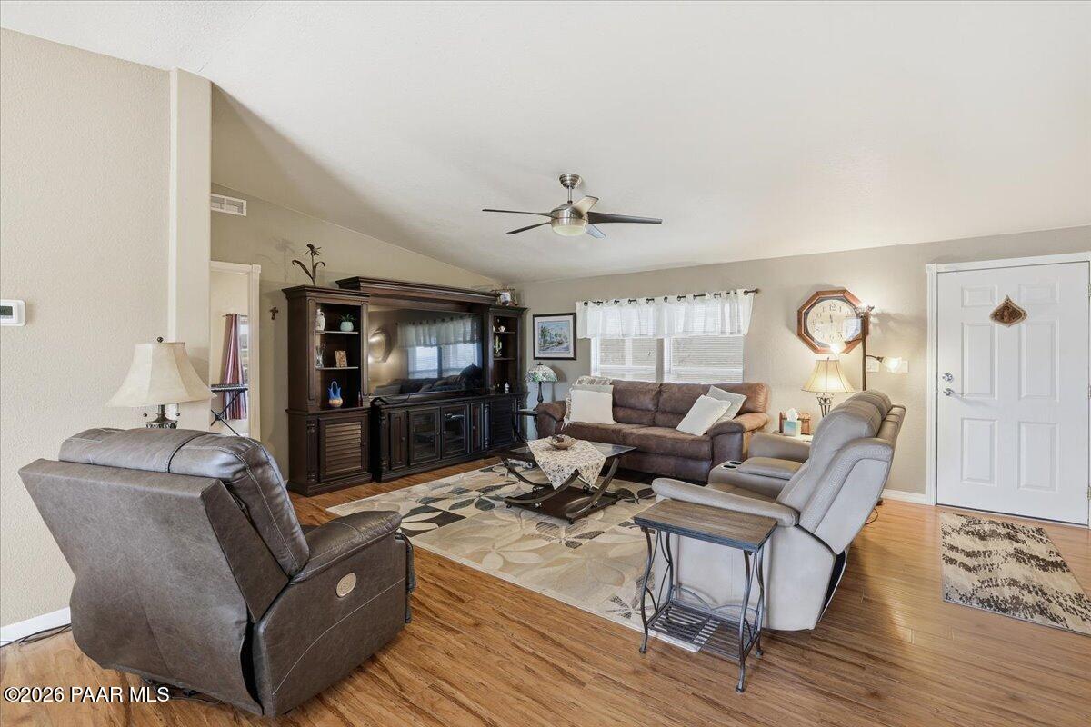 570 S Mustang Valley Drive