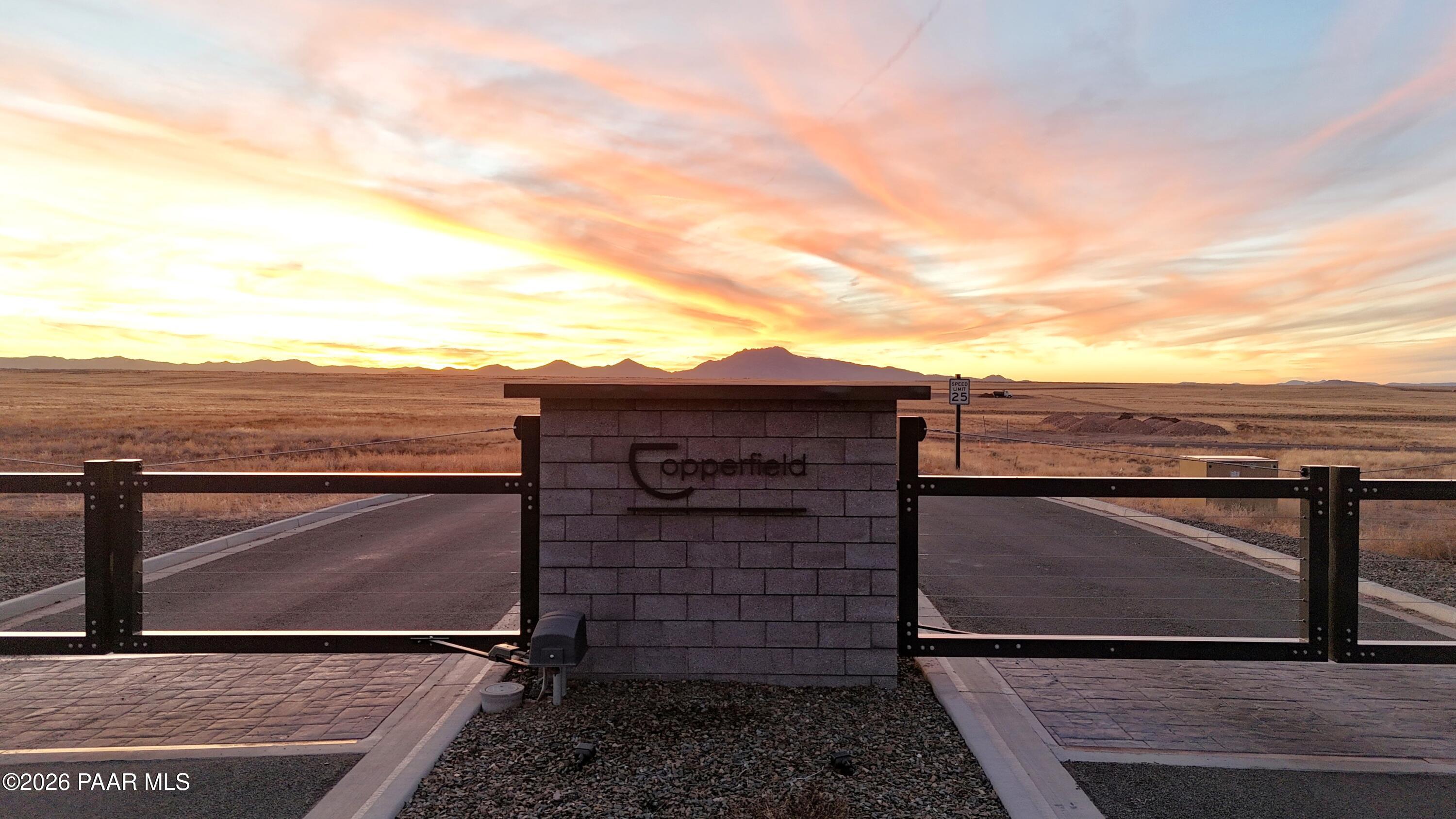 42 E-1 Smoked Oak Circle