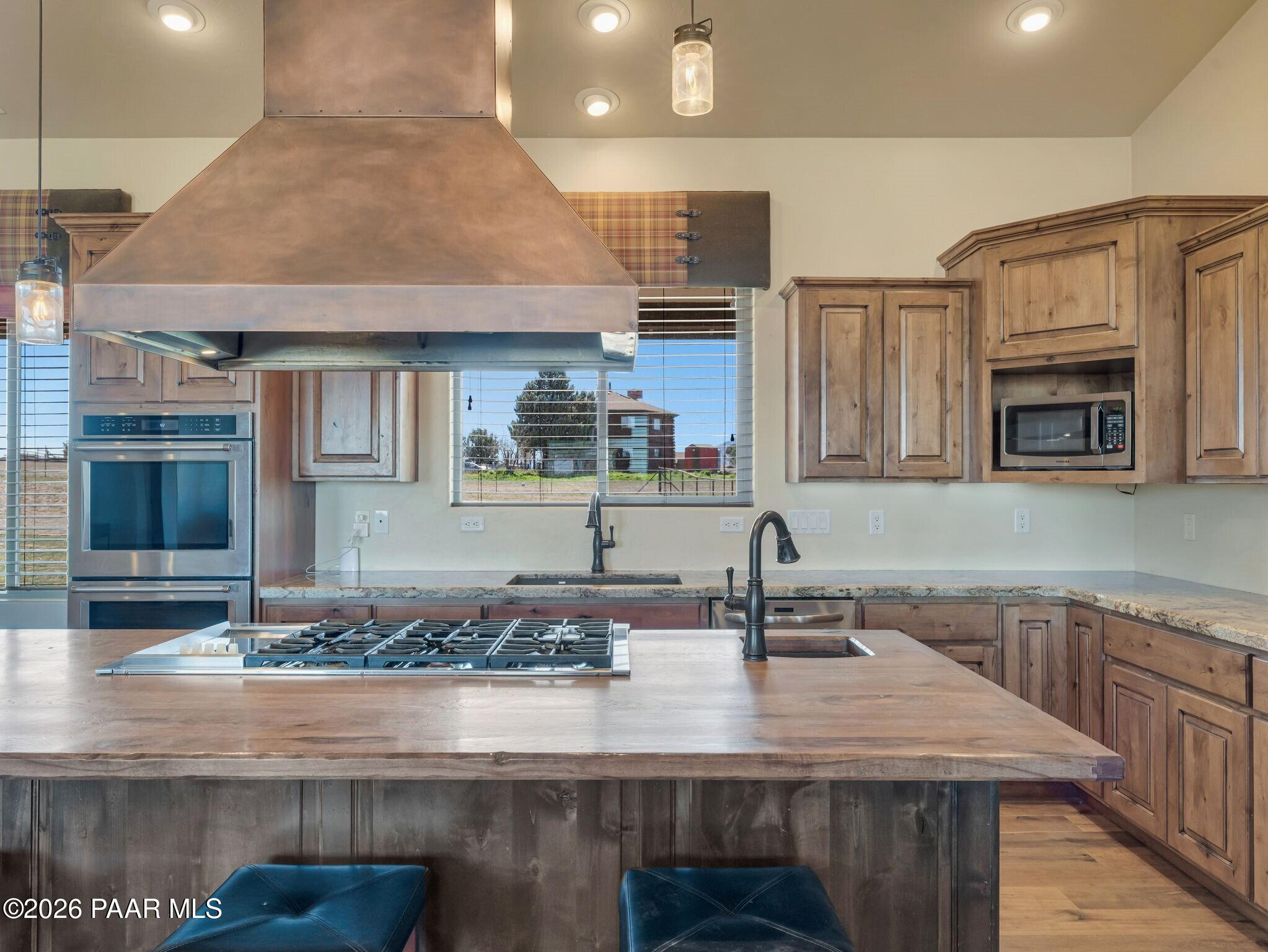 2275 W Canta Libre Road