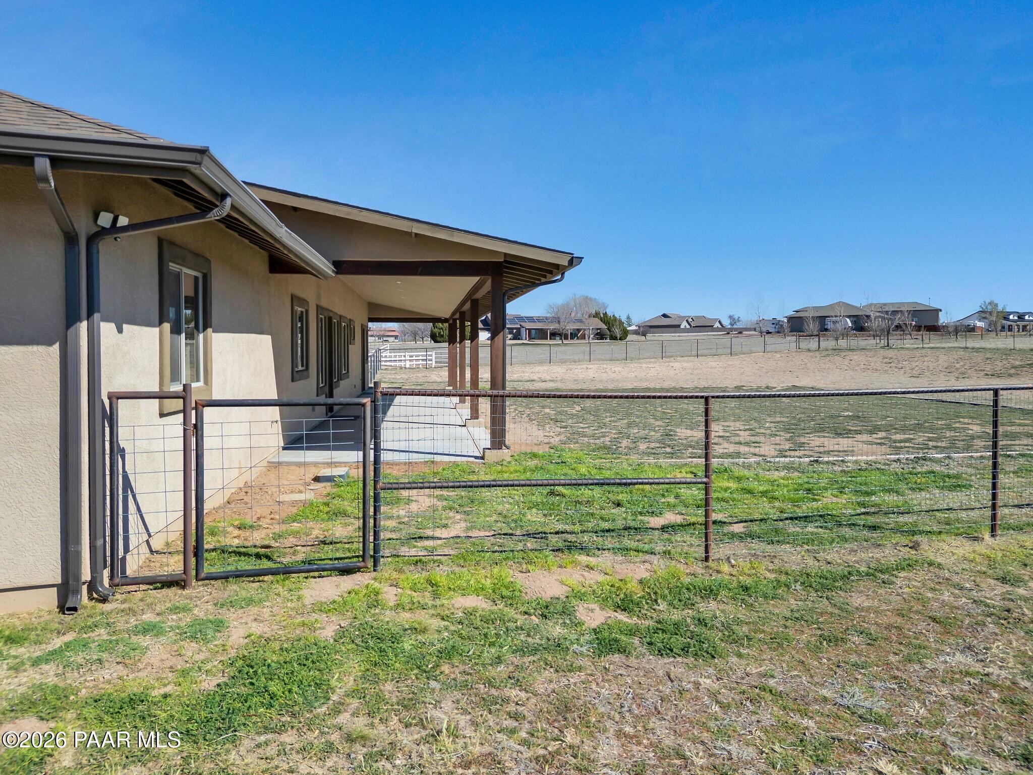 2275 W Canta Libre Road