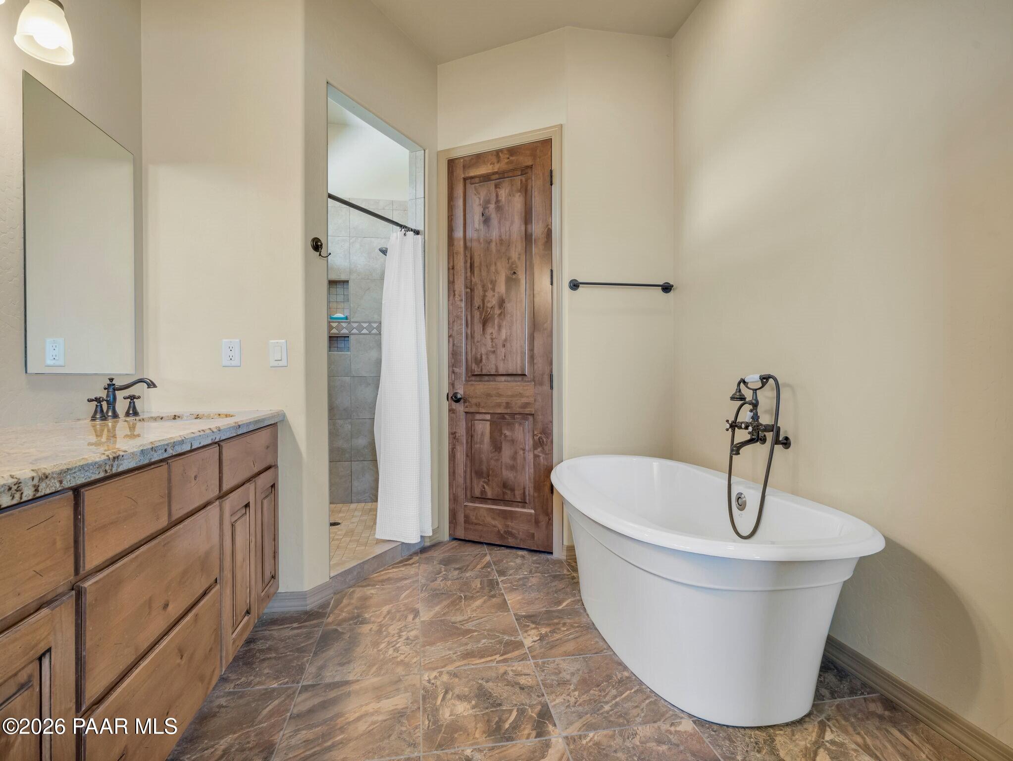 2275 W Canta Libre Road