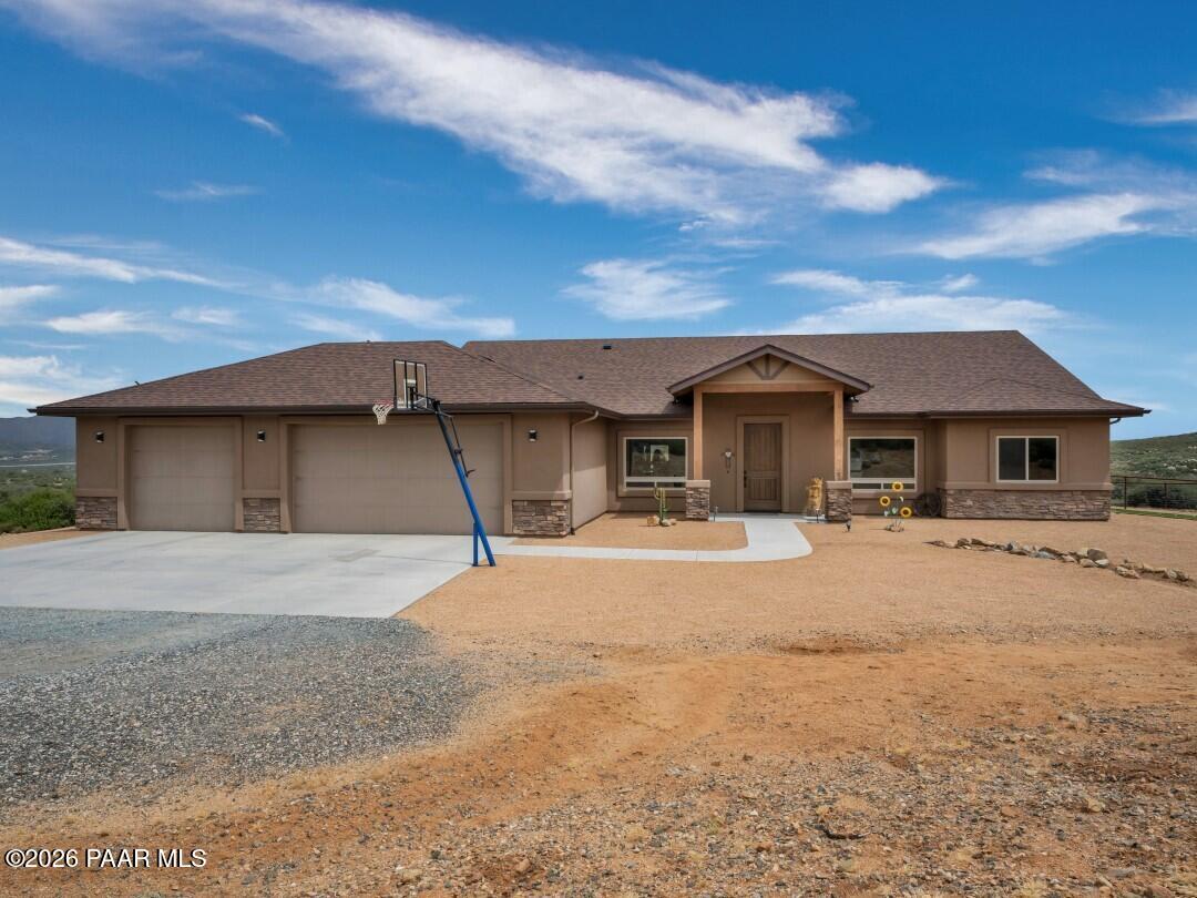 15935 E Lone Fox Trail