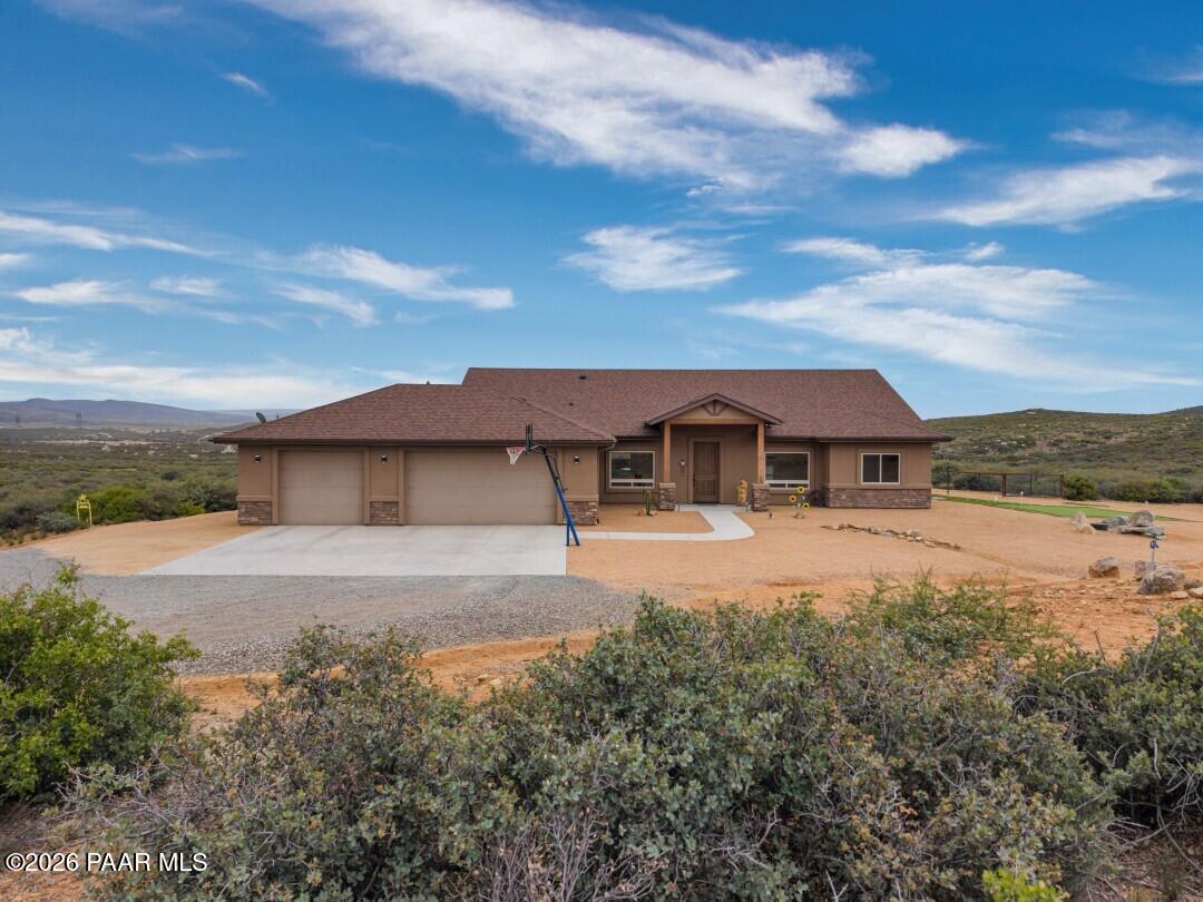 15935 E Lone Fox Trail