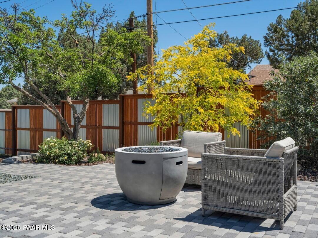 305 Robinson Drive