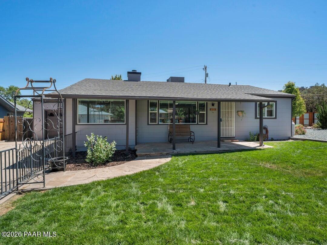 305 Robinson Drive