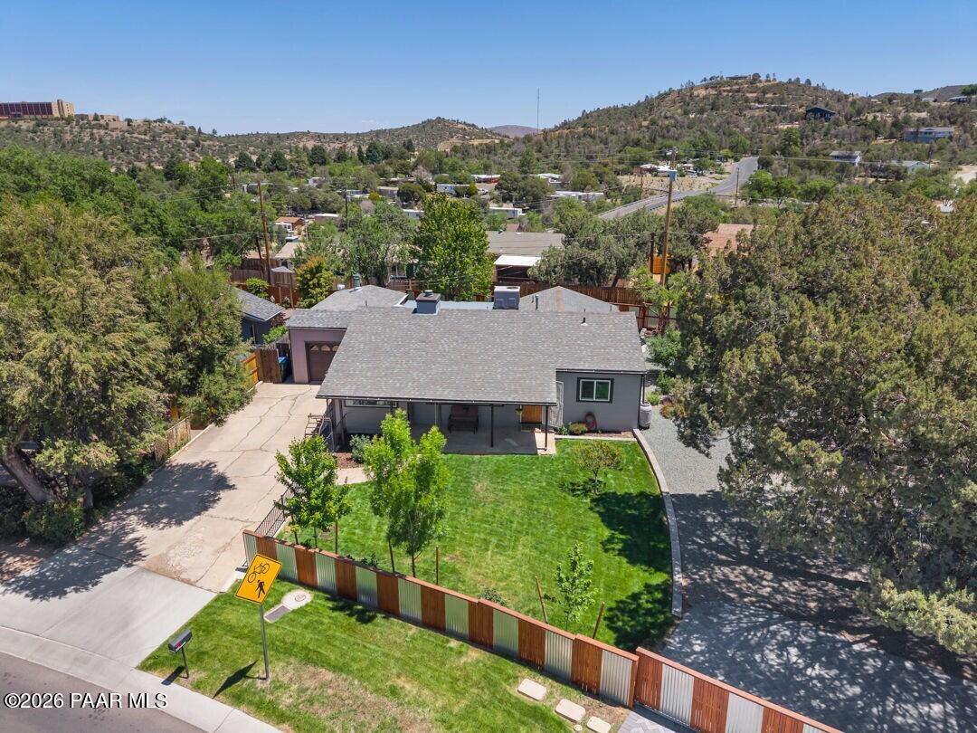 305 Robinson Drive
